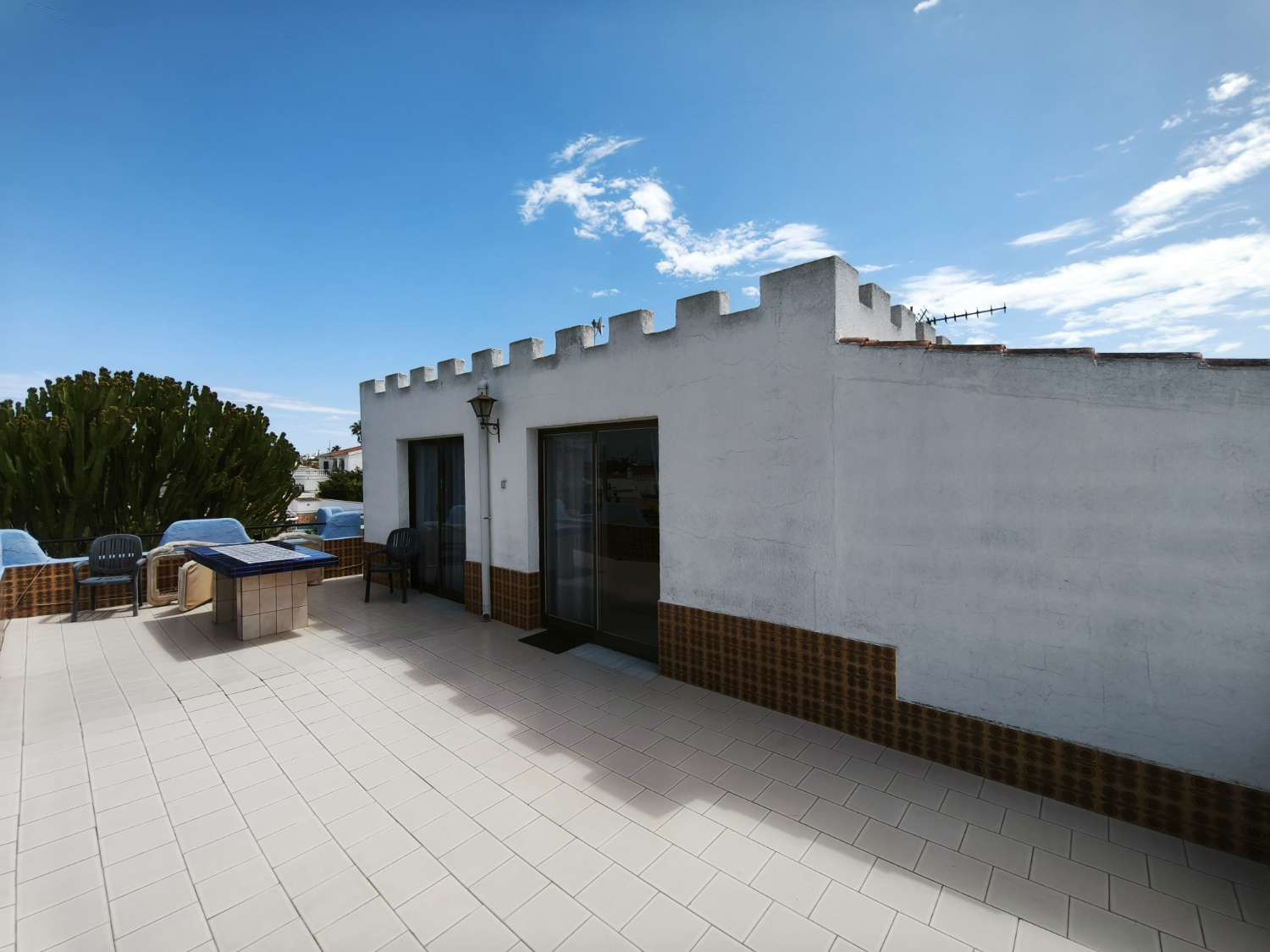 Preciosa villa en Torrevieja con 4 dormitorios y 4 baños.
