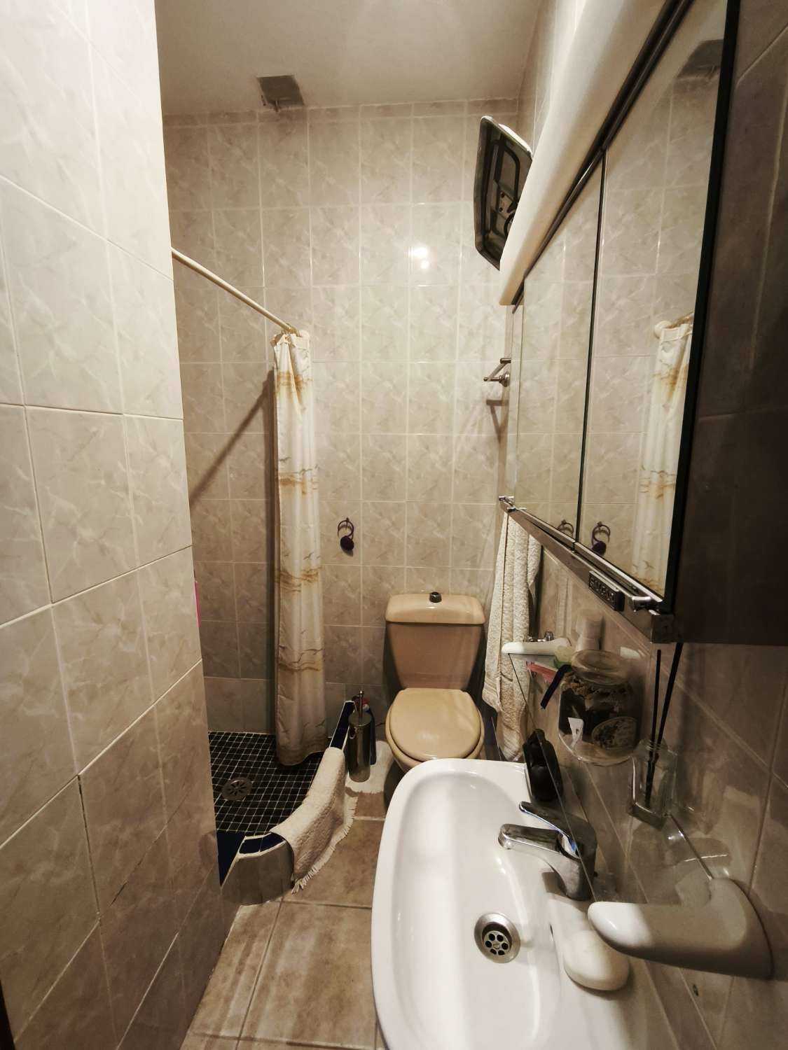 Preciosa villa en Torrevieja con 4 dormitorios y 4 baños.