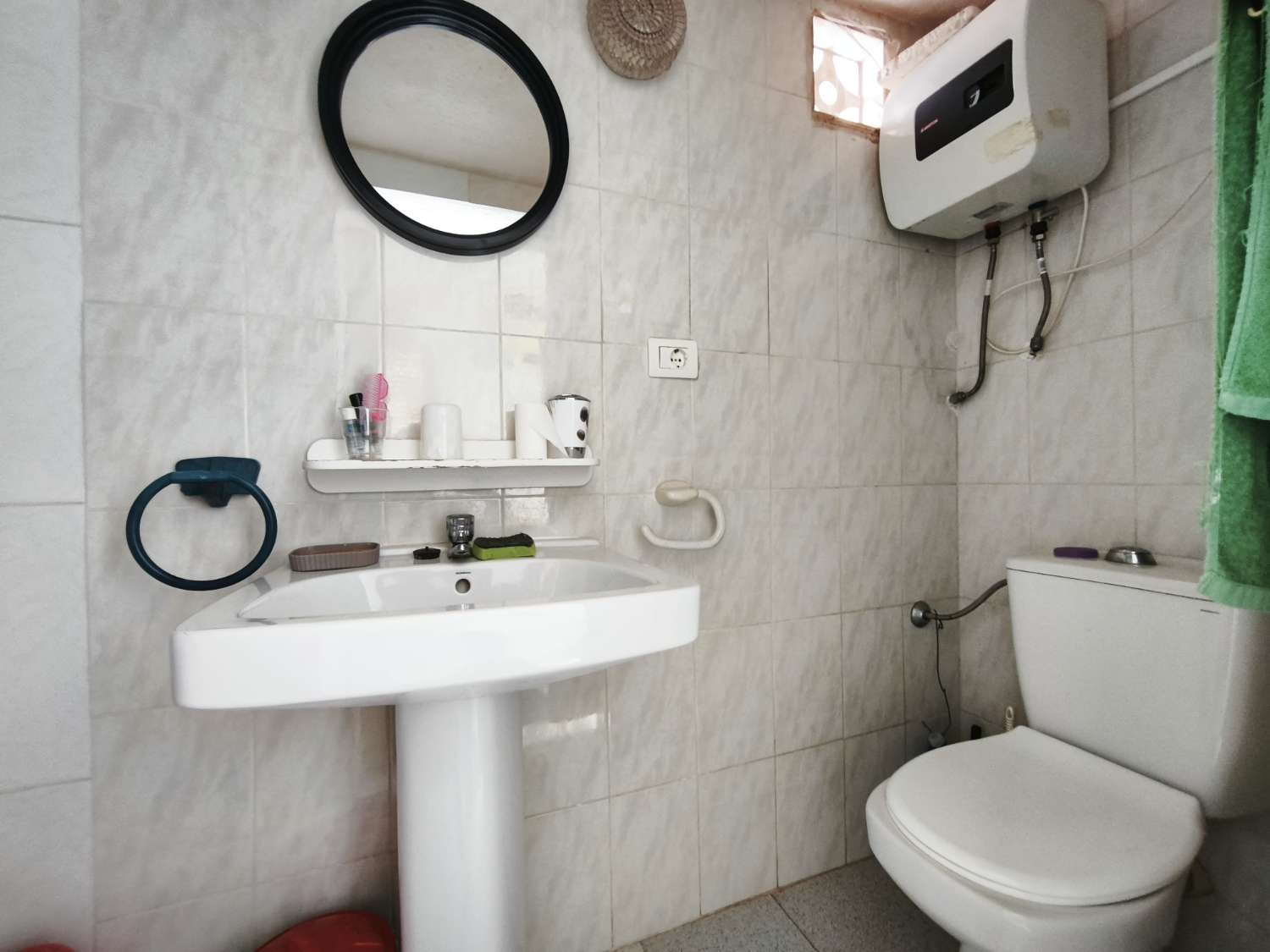 Preciosa villa en Torrevieja con 4 dormitorios y 4 baños.