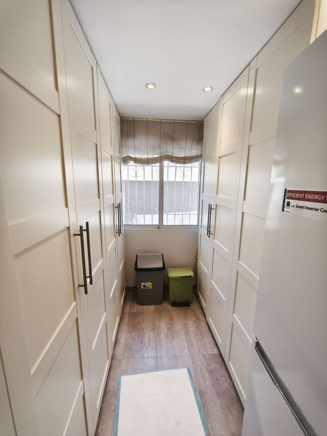 Dejlig 4 soveværelser og 2 badeværelser duplex i Los Balcones.