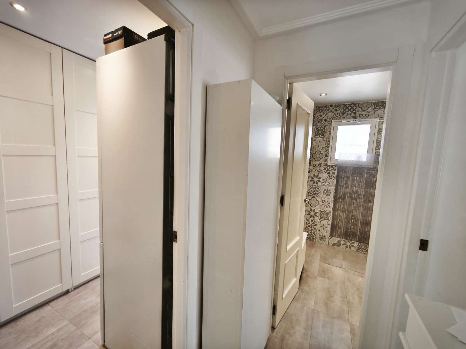 Dejlig 4 soveværelser og 2 badeværelser duplex i Los Balcones.