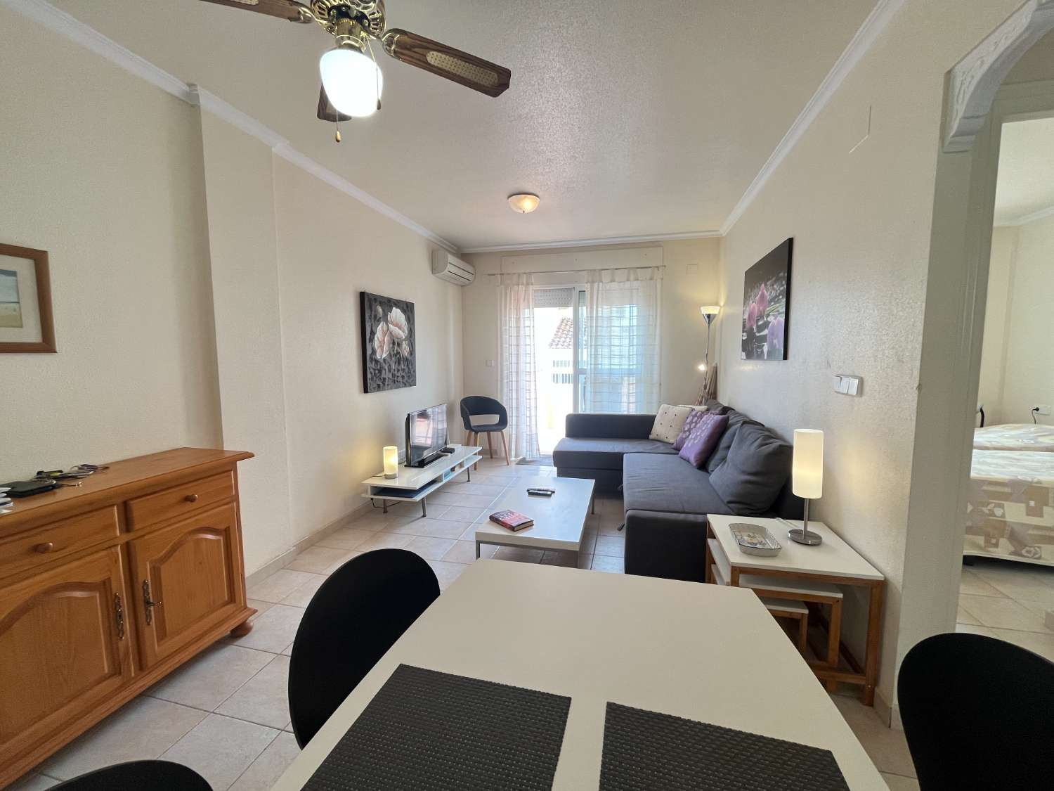 Apartamento orientado al sur en Urb. Áloe.