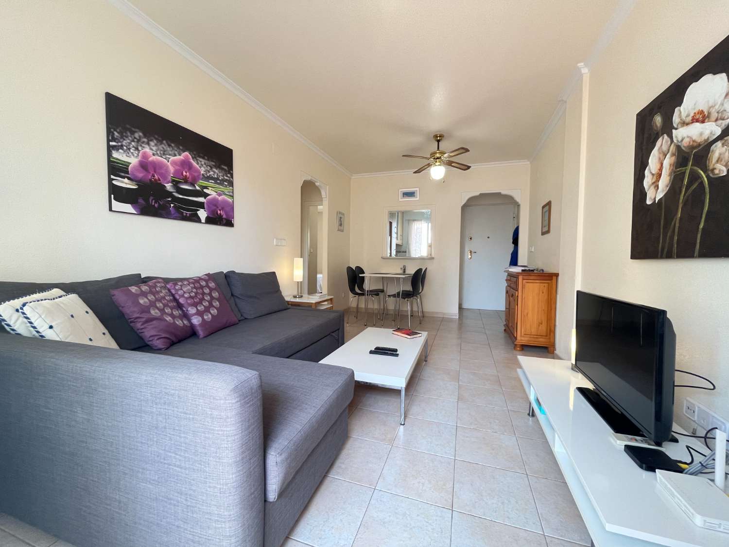 Apartamento orientado al sur en Urb. Áloe.