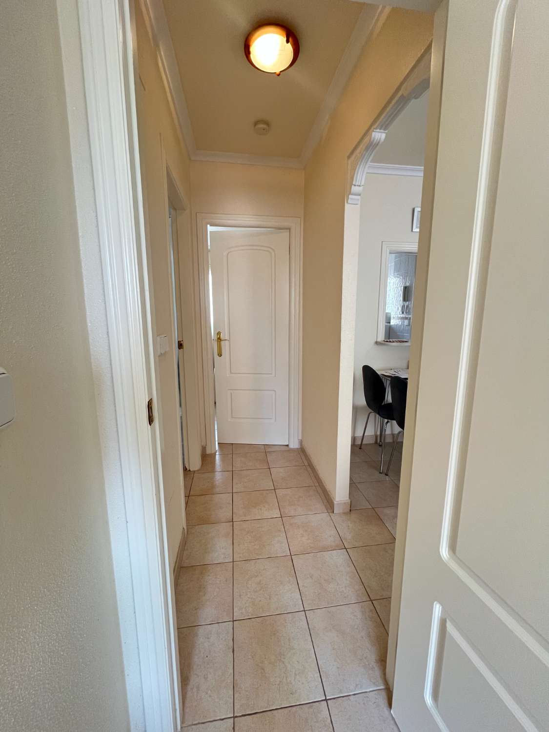Apartamento orientado al sur en Urb. Áloe.