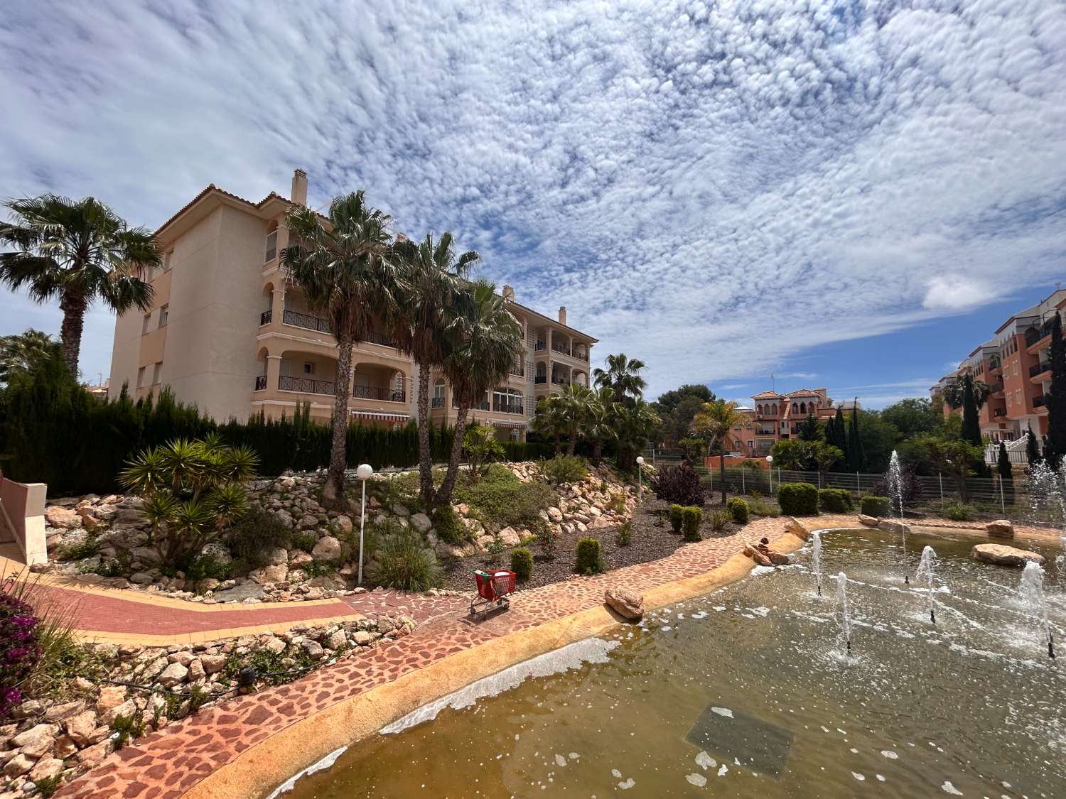 Beautiful topfloor apartment in popular Laguna Golf