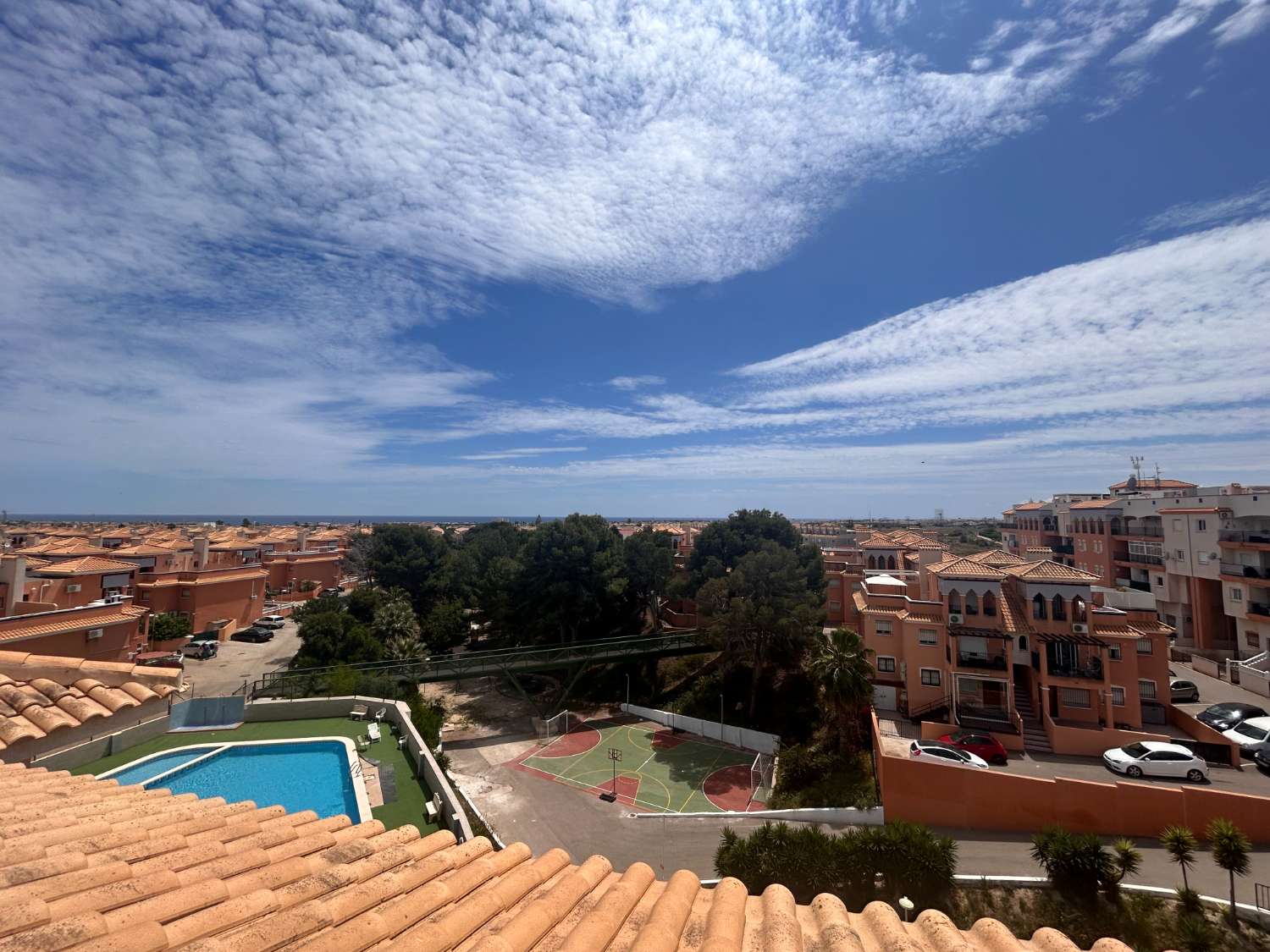 Beautiful topfloor apartment in popular Laguna Golf
