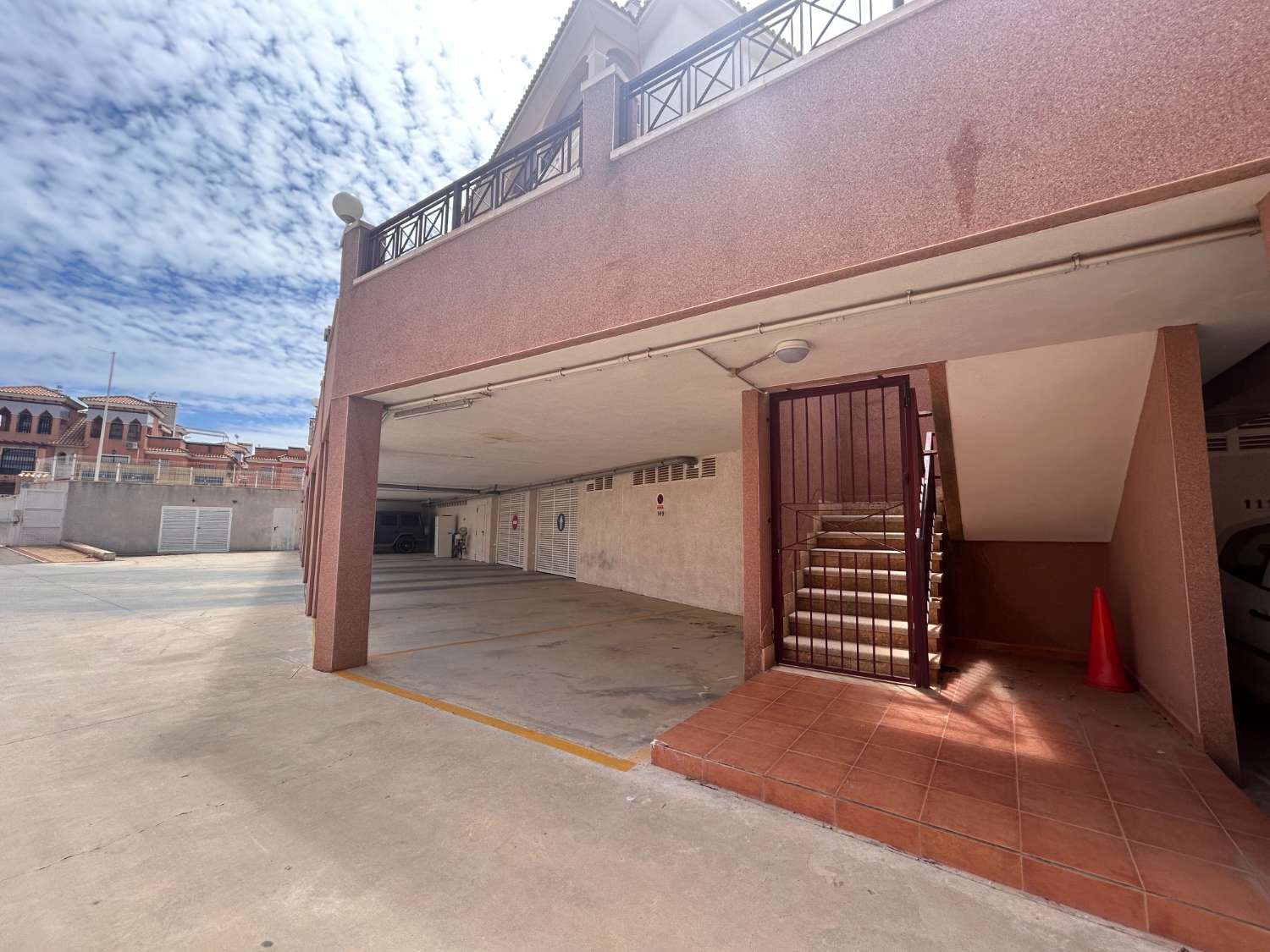 Beautiful topfloor apartment in popular Laguna Golf