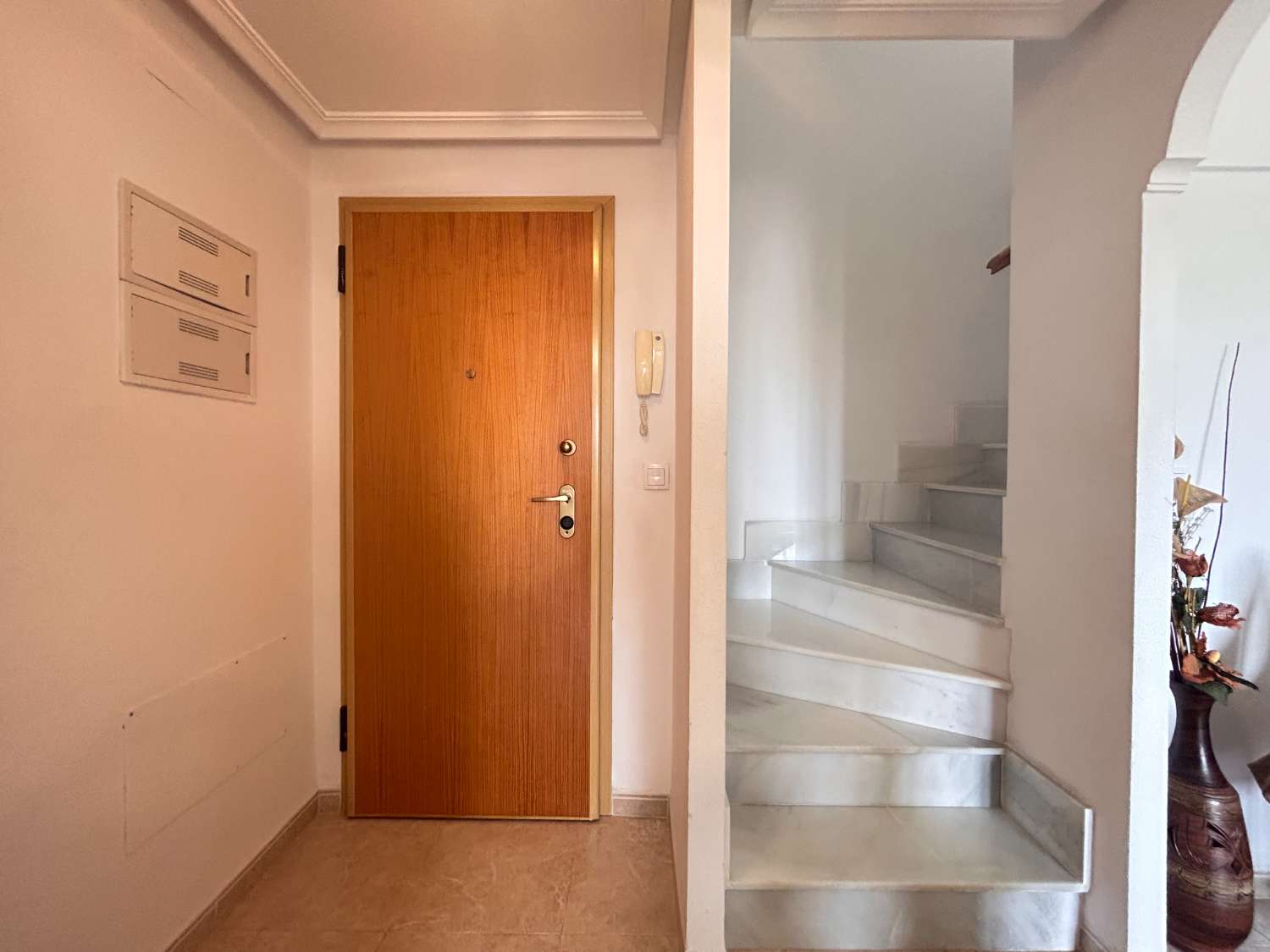 Beautiful topfloor apartment in popular Laguna Golf
