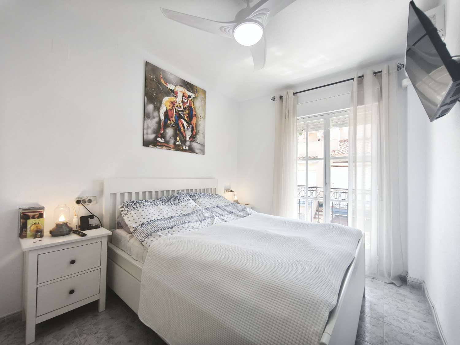Oportunidad en Playa Flamenca: Planta alta con vistas al Mar y solárium privado