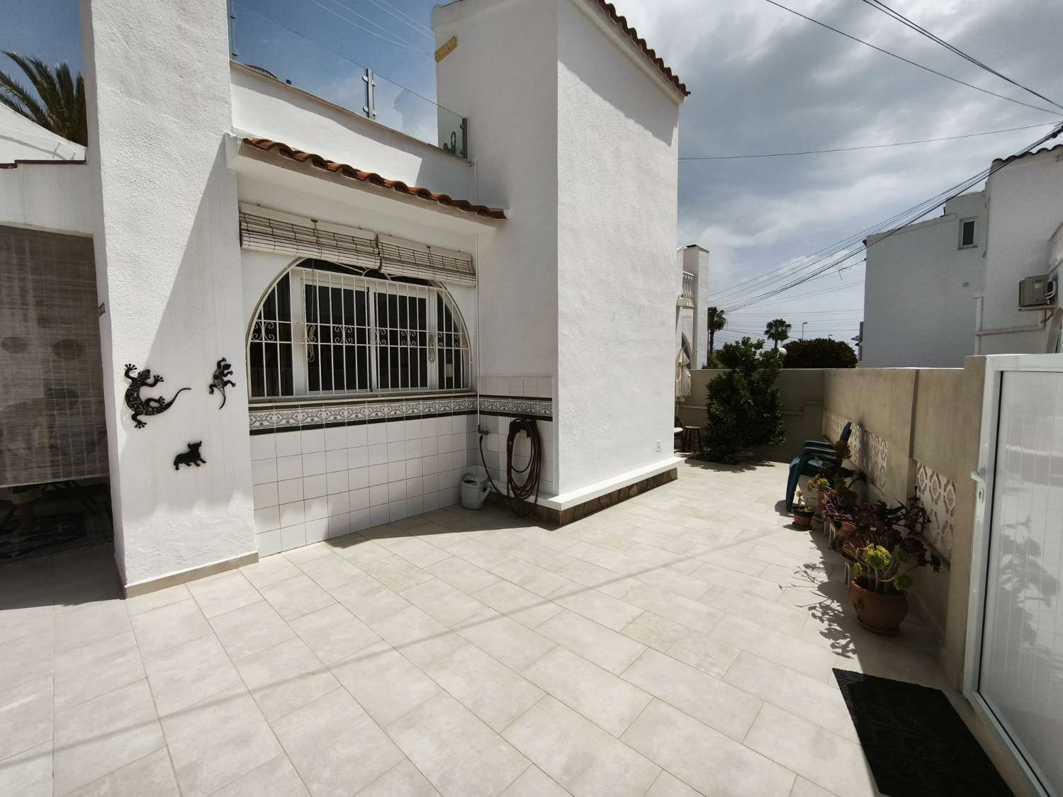 Precioso bungalow de 2 dormitorios en las Chismosas.