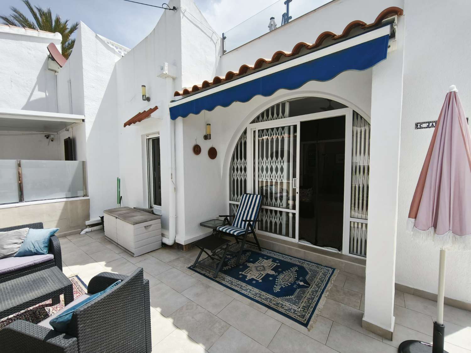 Precioso bungalow de 2 dormitorios en las Chismosas.