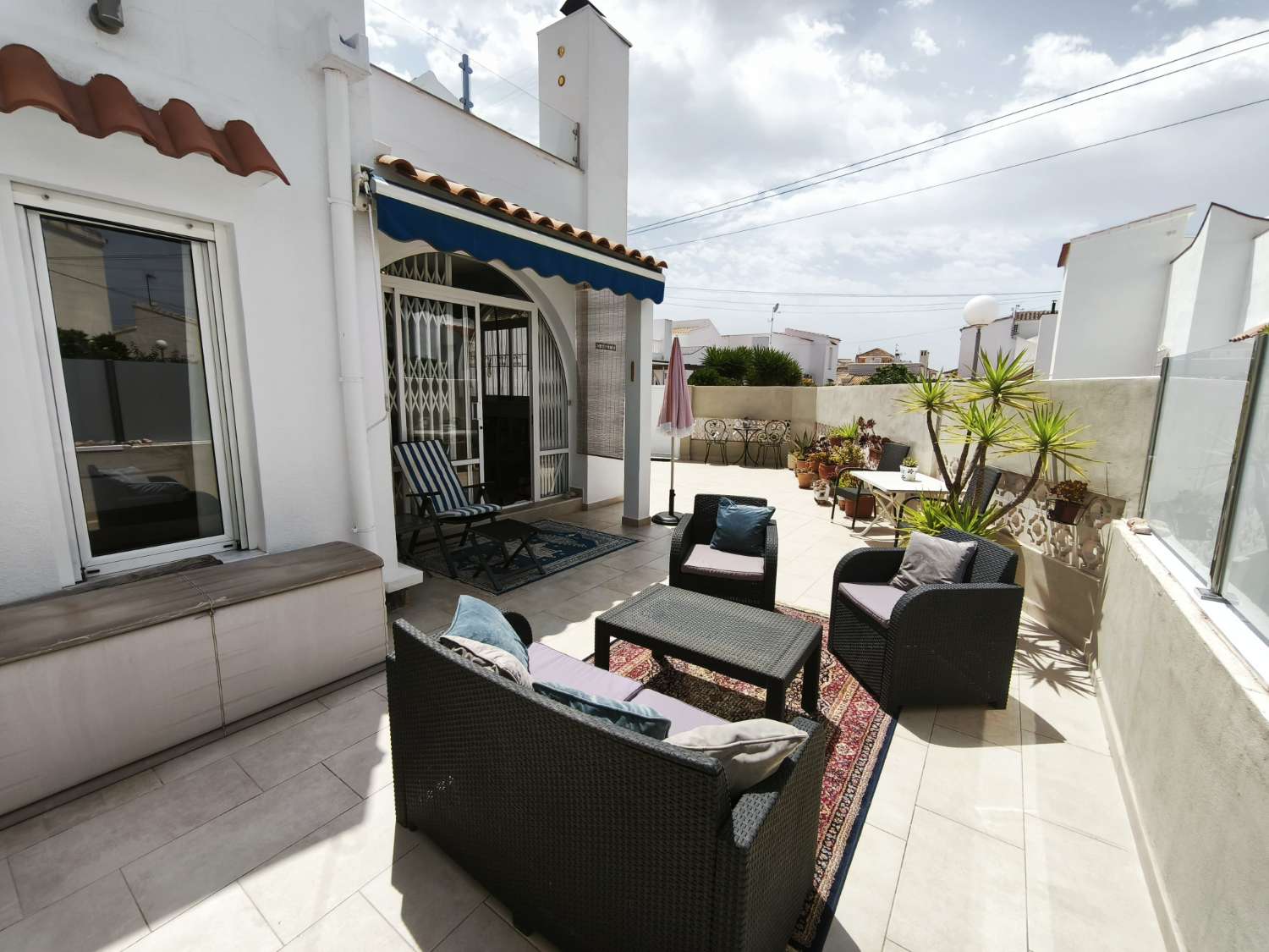 Precioso bungalow de 2 dormitorios en las Chismosas.