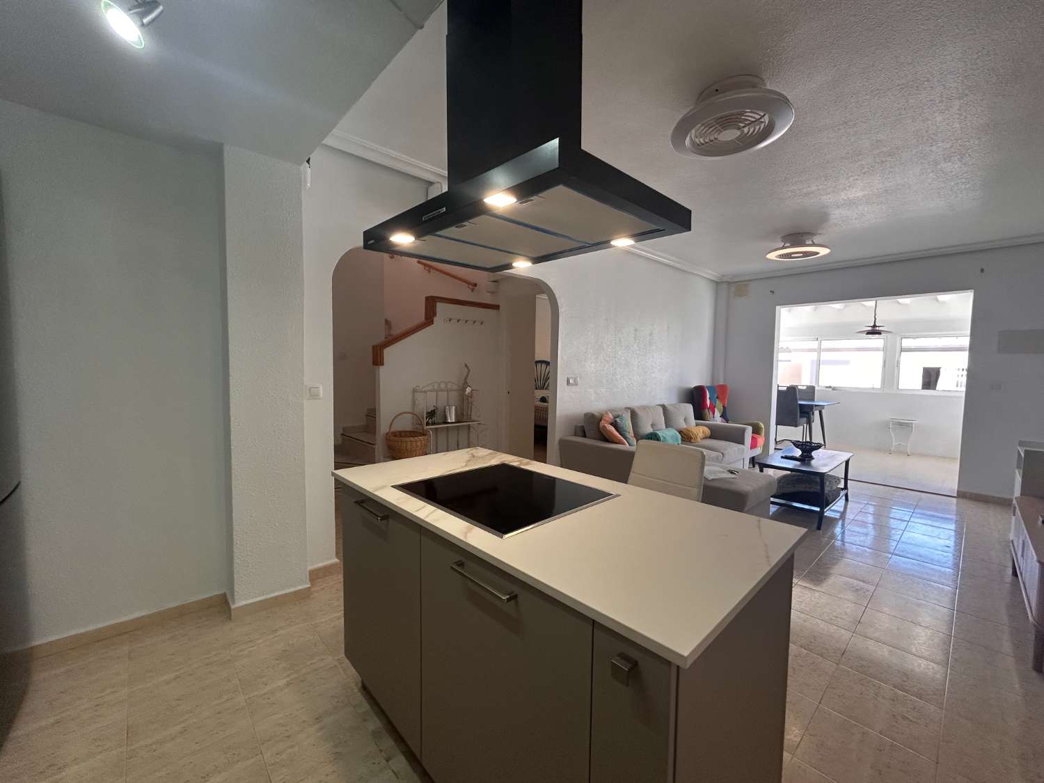 Precioso apartamento con vistas al mar en Zeniamar 3