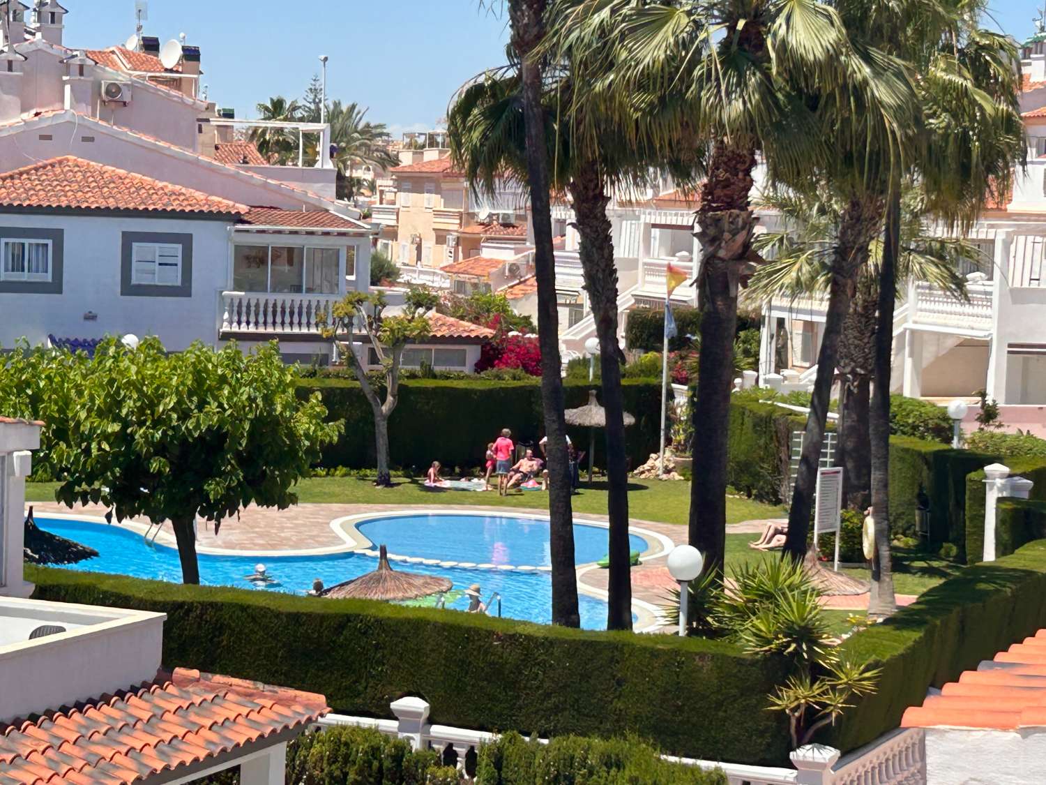Precioso apartamento con vistas al mar en Zeniamar 3