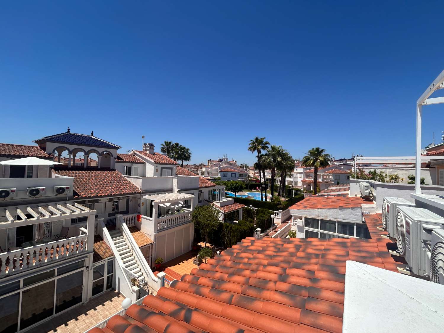 Precioso apartamento con vistas al mar en Zeniamar 3