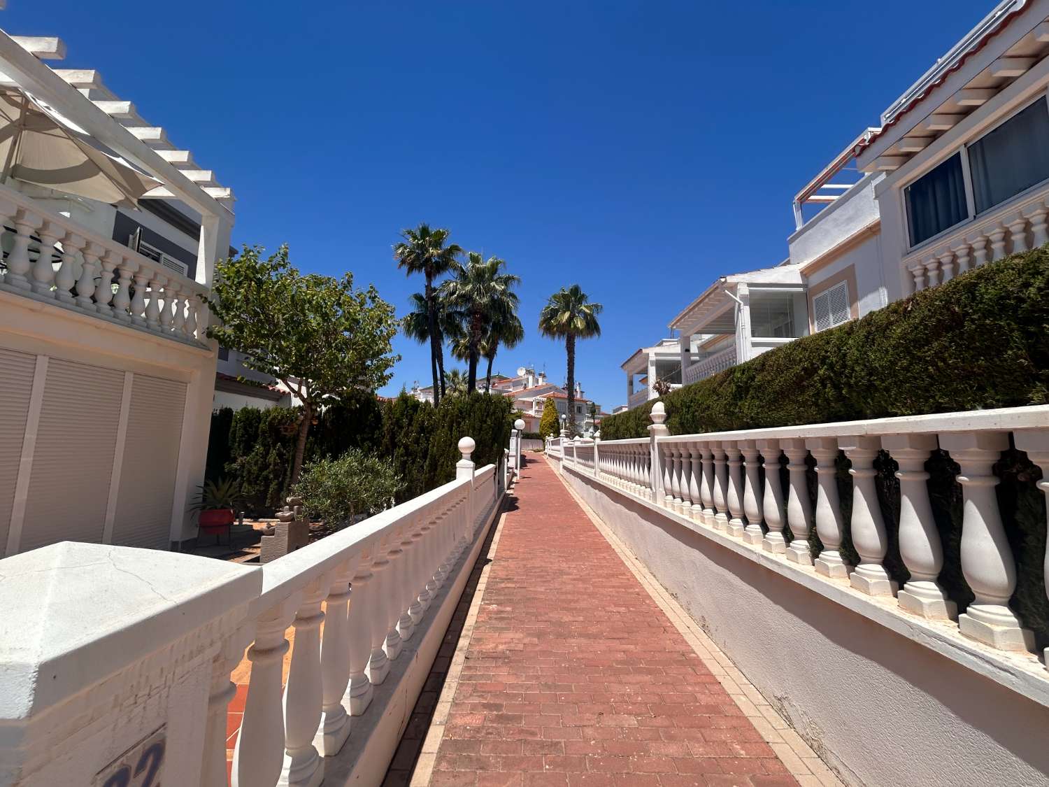 Precioso apartamento con vistas al mar en Zeniamar 3