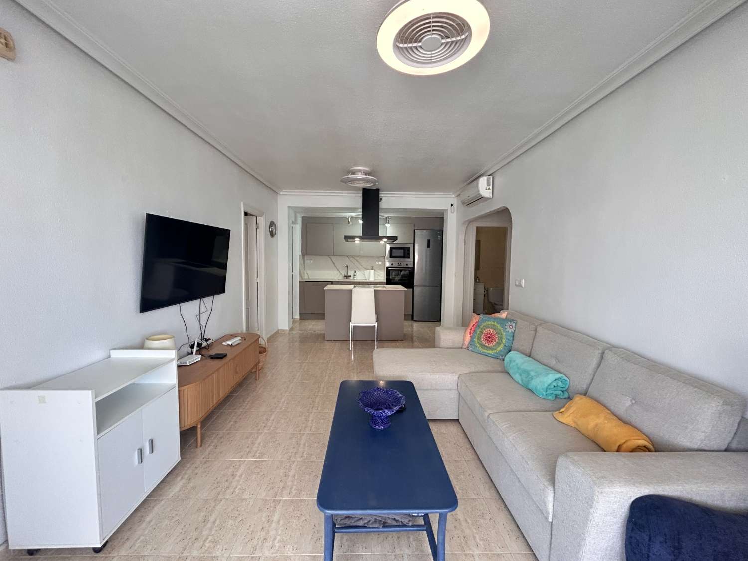 Precioso apartamento con vistas al mar en Zeniamar 3