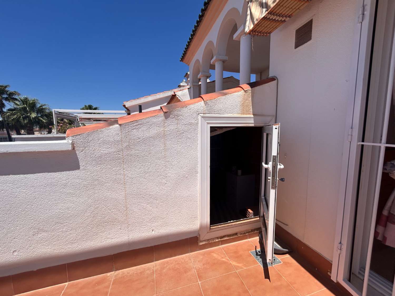 Precioso apartamento con vistas al mar en Zeniamar 3