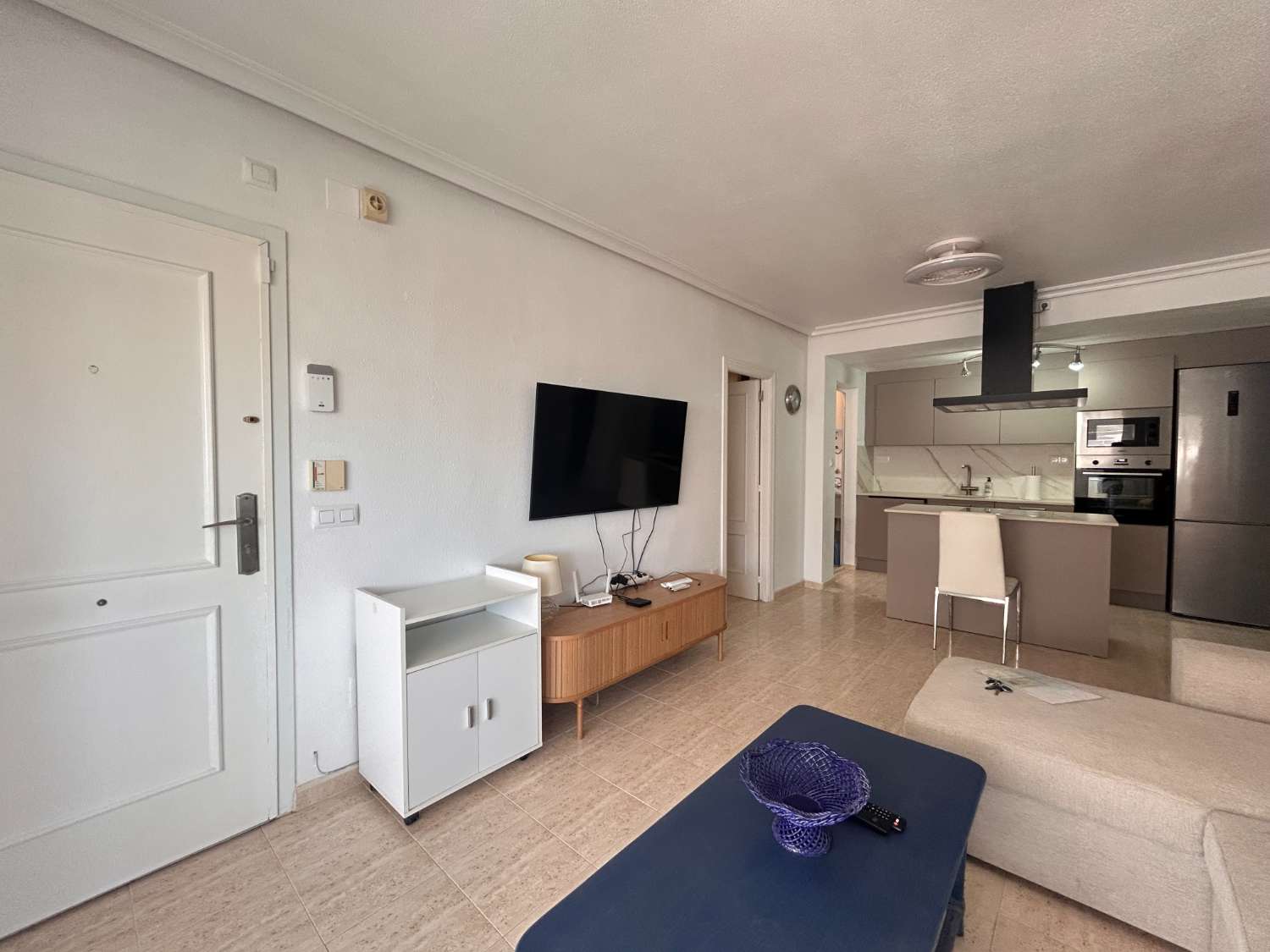 Precioso apartamento con vistas al mar en Zeniamar 3