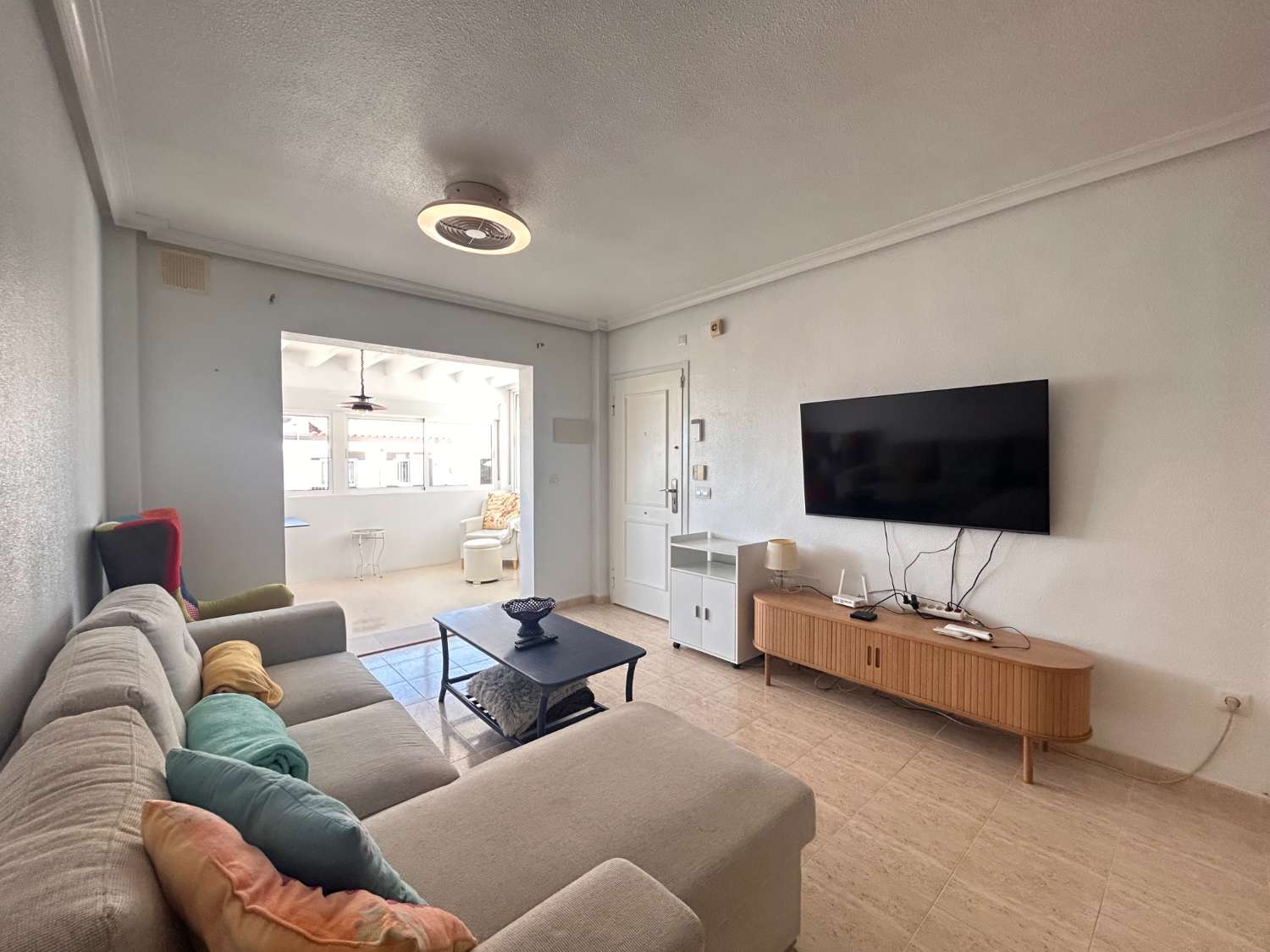 Precioso apartamento con vistas al mar en Zeniamar 3