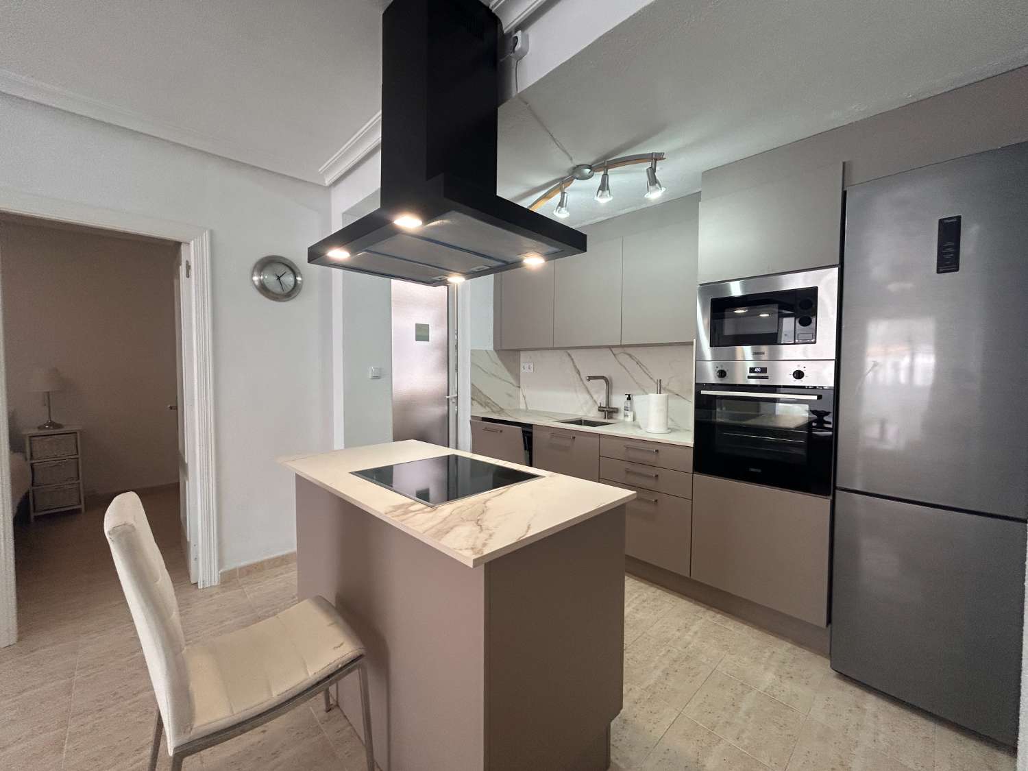 Precioso apartamento con vistas al mar en Zeniamar 3