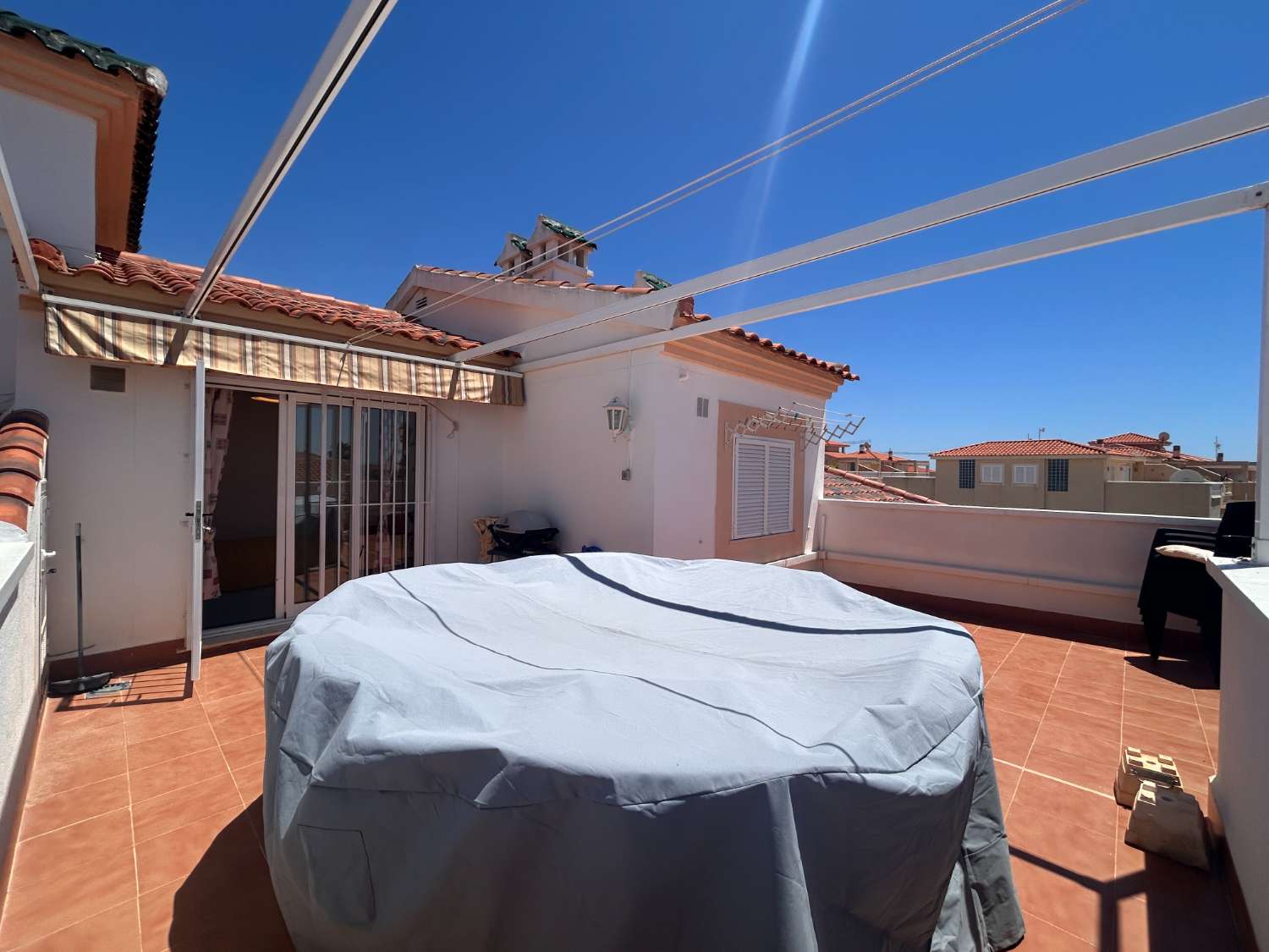 Precioso apartamento con vistas al mar en Zeniamar 3