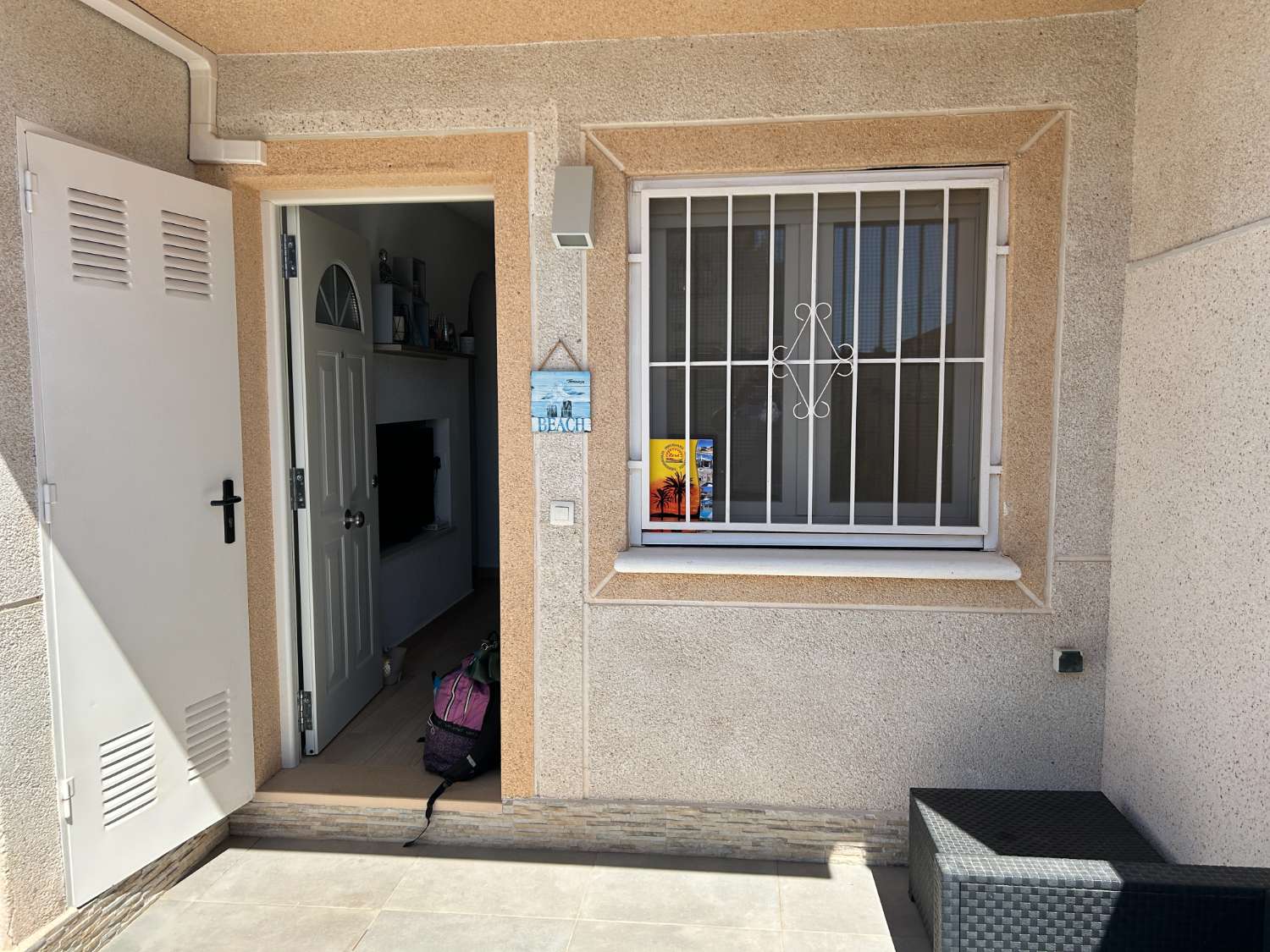 Bungalow de 3 dormitorios, 1 baño, 1 piscina comunitaria totalmente reformado en Los Altos ( Torrevieja )