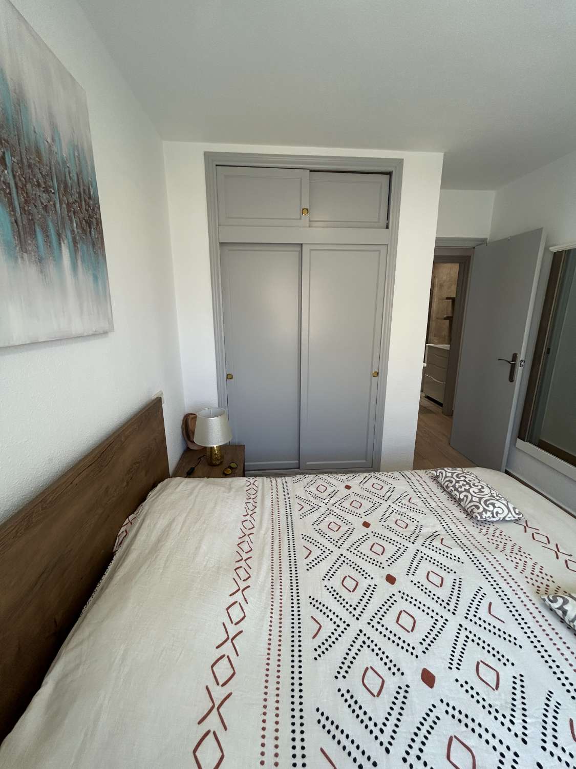 Bungalow de 3 dormitorios, 1 baño, 1 piscina comunitaria totalmente reformado en Los Altos ( Torrevieja )