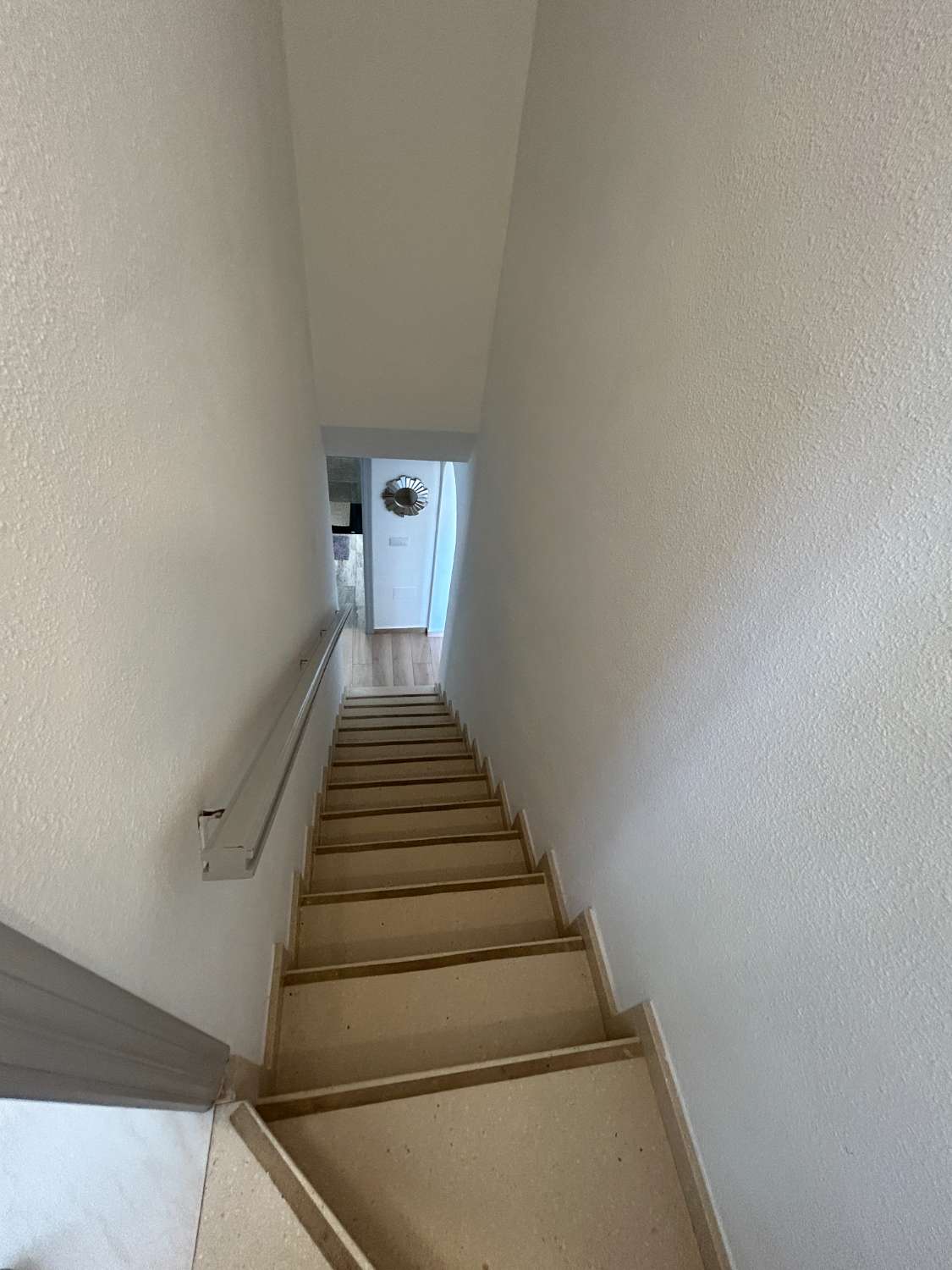 Bungalow de 3 dormitorios, 1 baño, 1 piscina comunitaria totalmente reformado en Los Altos ( Torrevieja )
