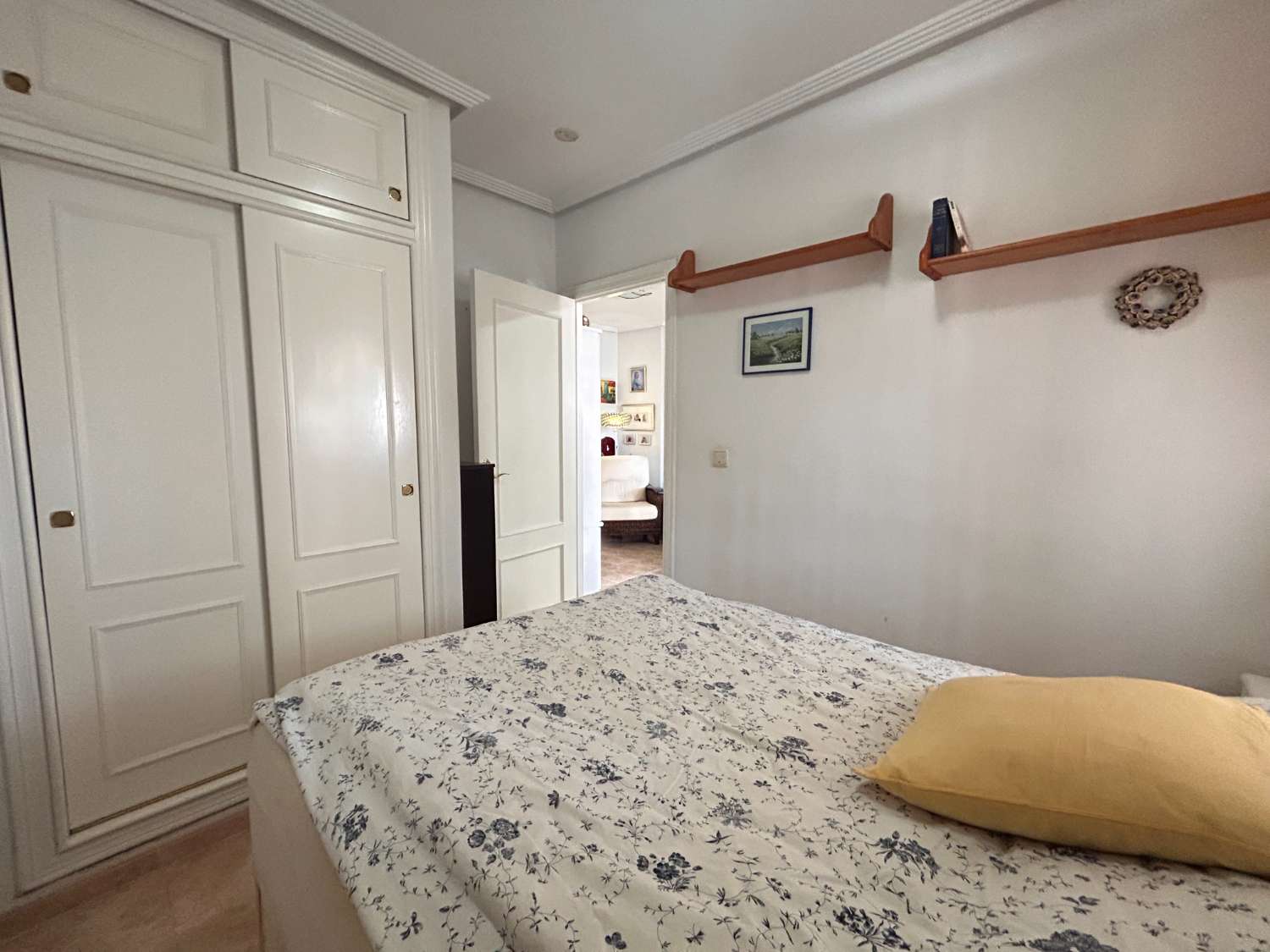 Precioso apartamento con vistas al mar y garaje