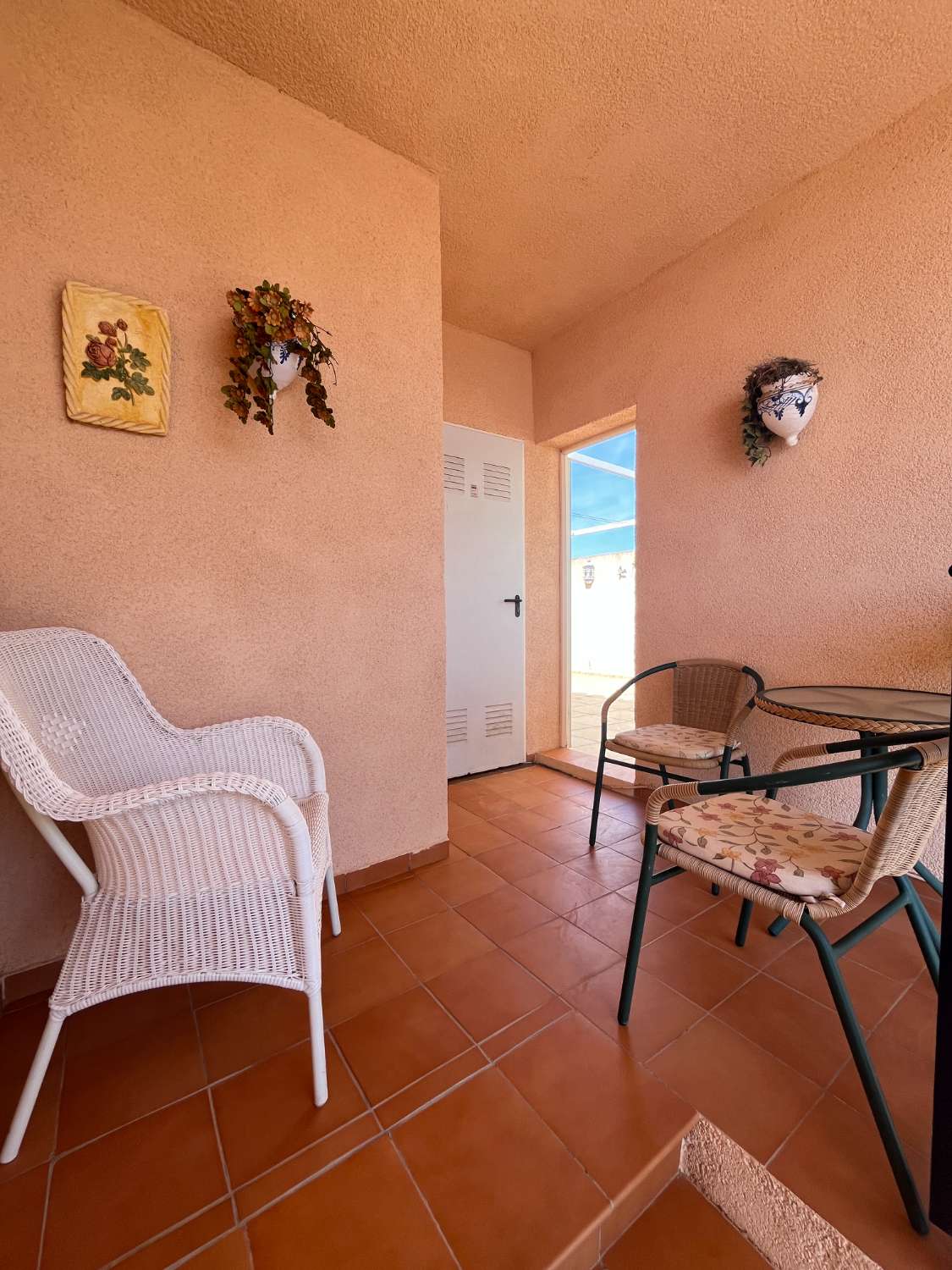 Precioso apartamento con vistas al mar y garaje