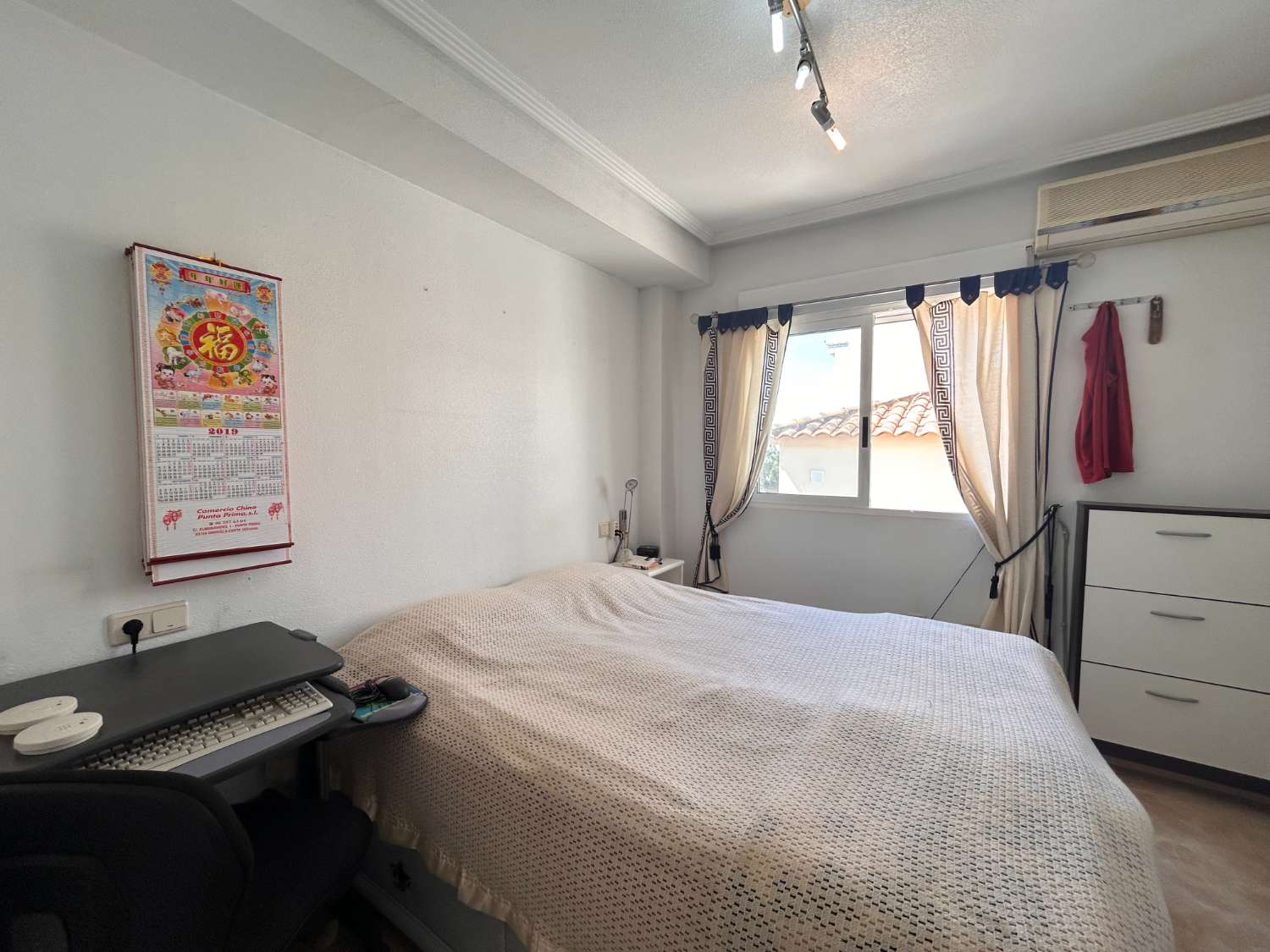 Precioso apartamento con vistas al mar y garaje