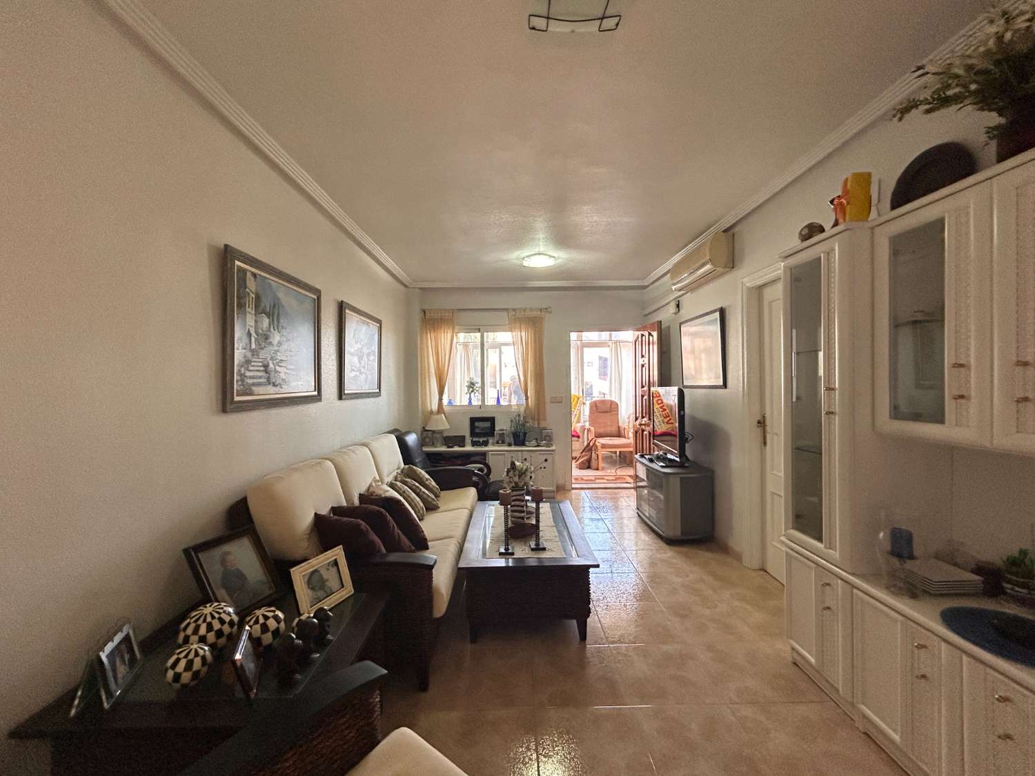 Precioso apartamento con vistas al mar y garaje