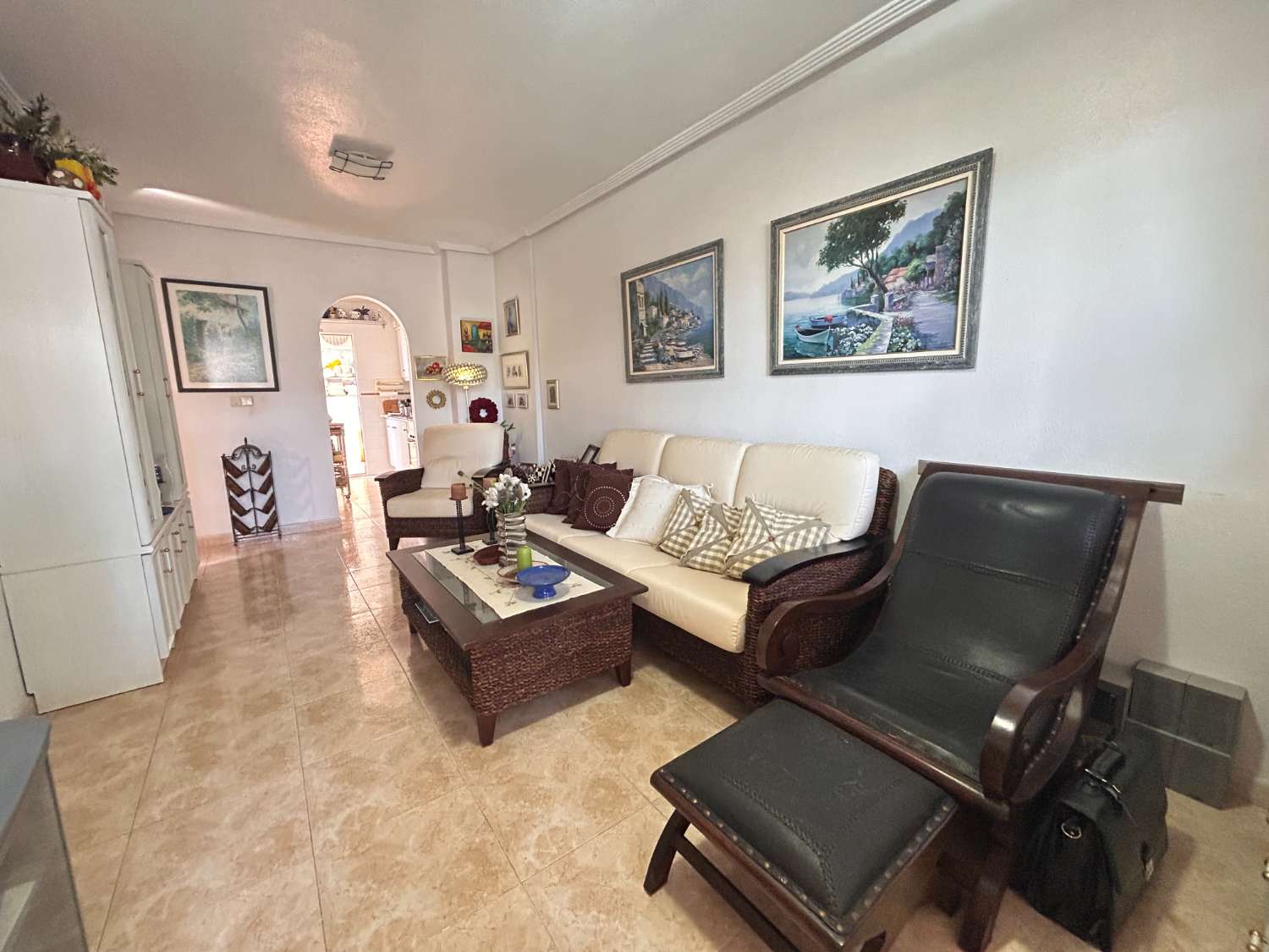 Precioso apartamento con vistas al mar y garaje