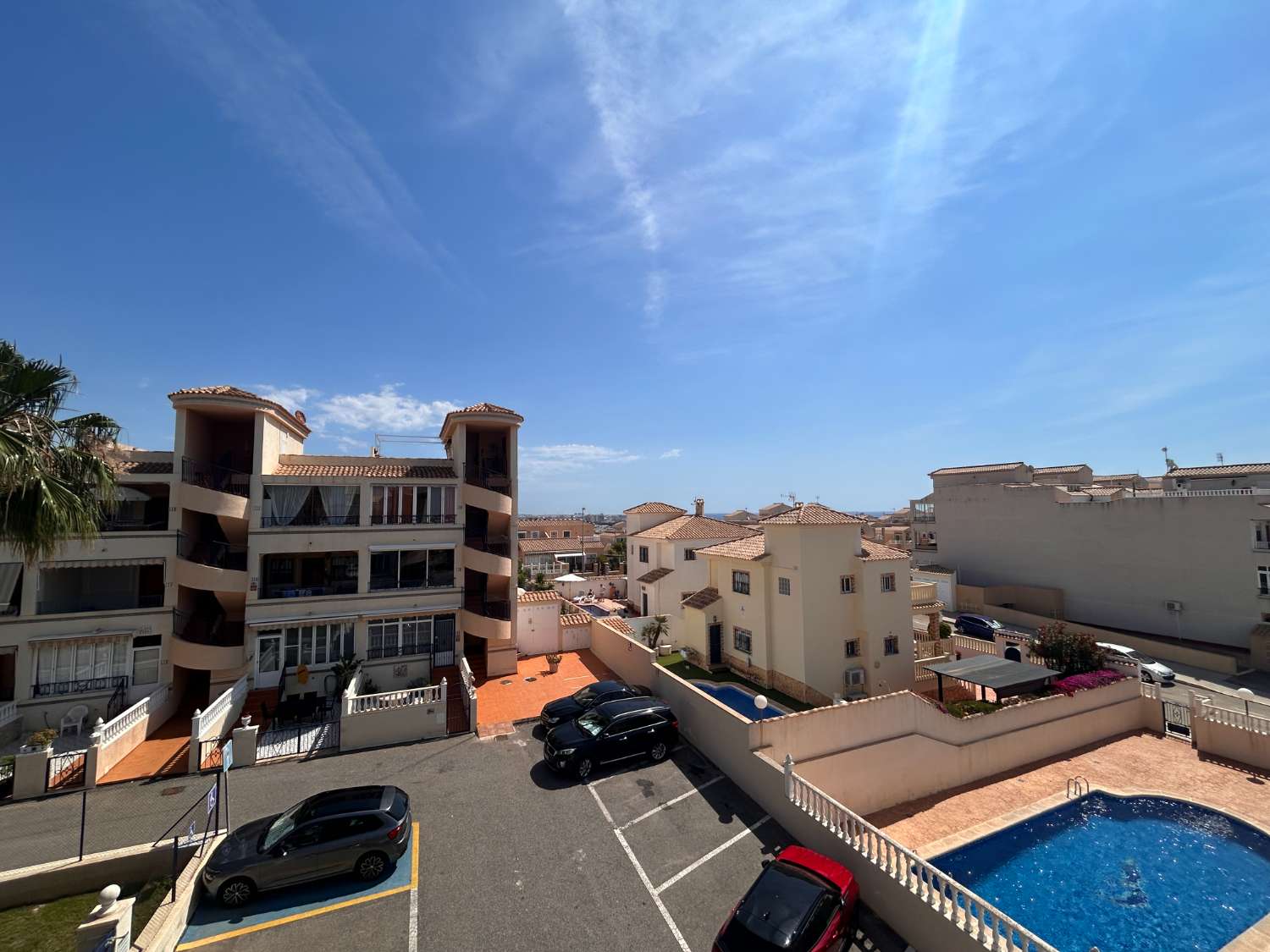 Precioso apartamento con vistas al mar y garaje