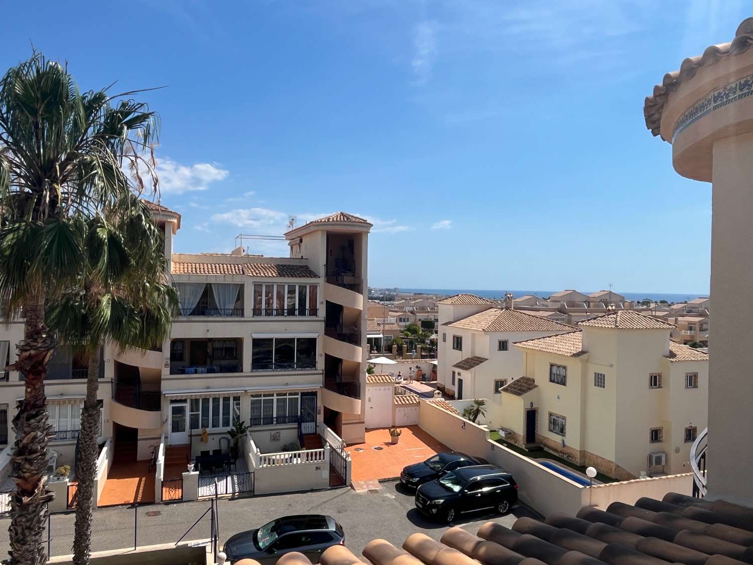 Precioso apartamento con vistas al mar y garaje