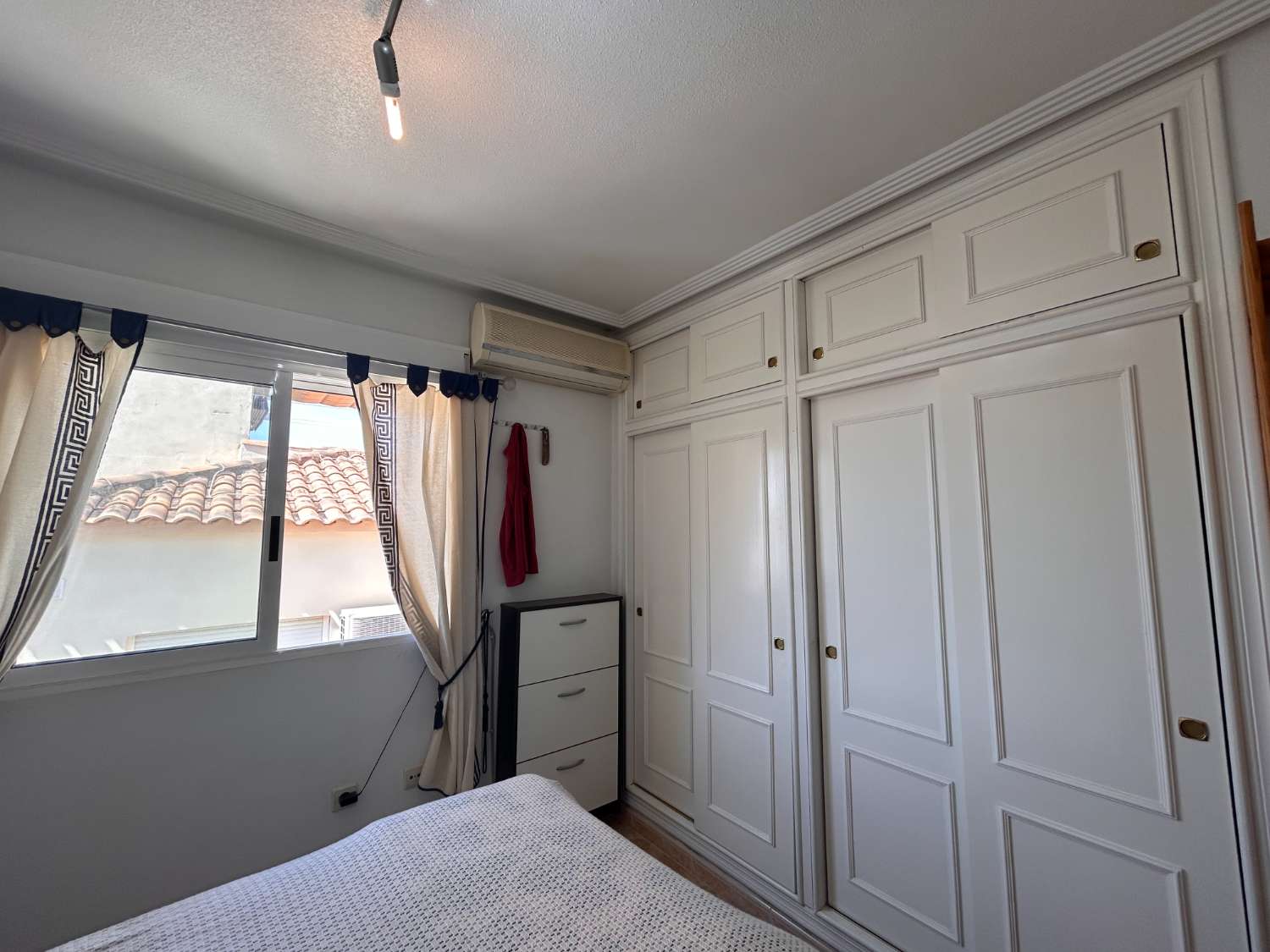 Precioso apartamento con vistas al mar y garaje