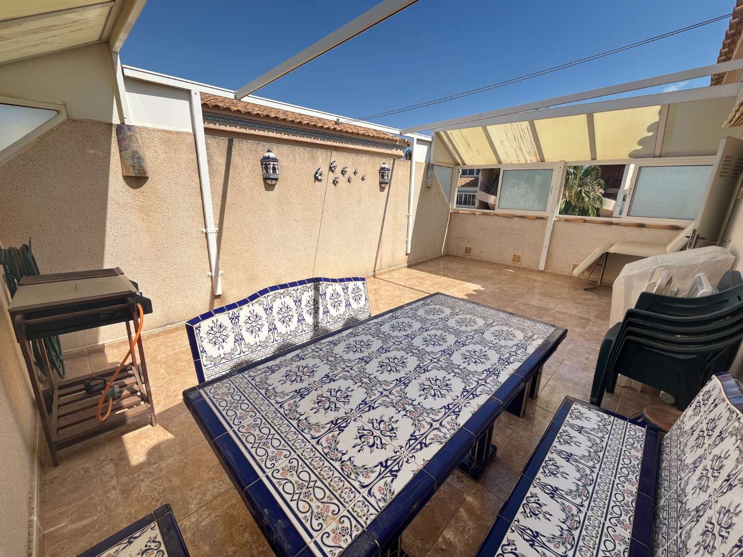 Precioso apartamento con vistas al mar y garaje