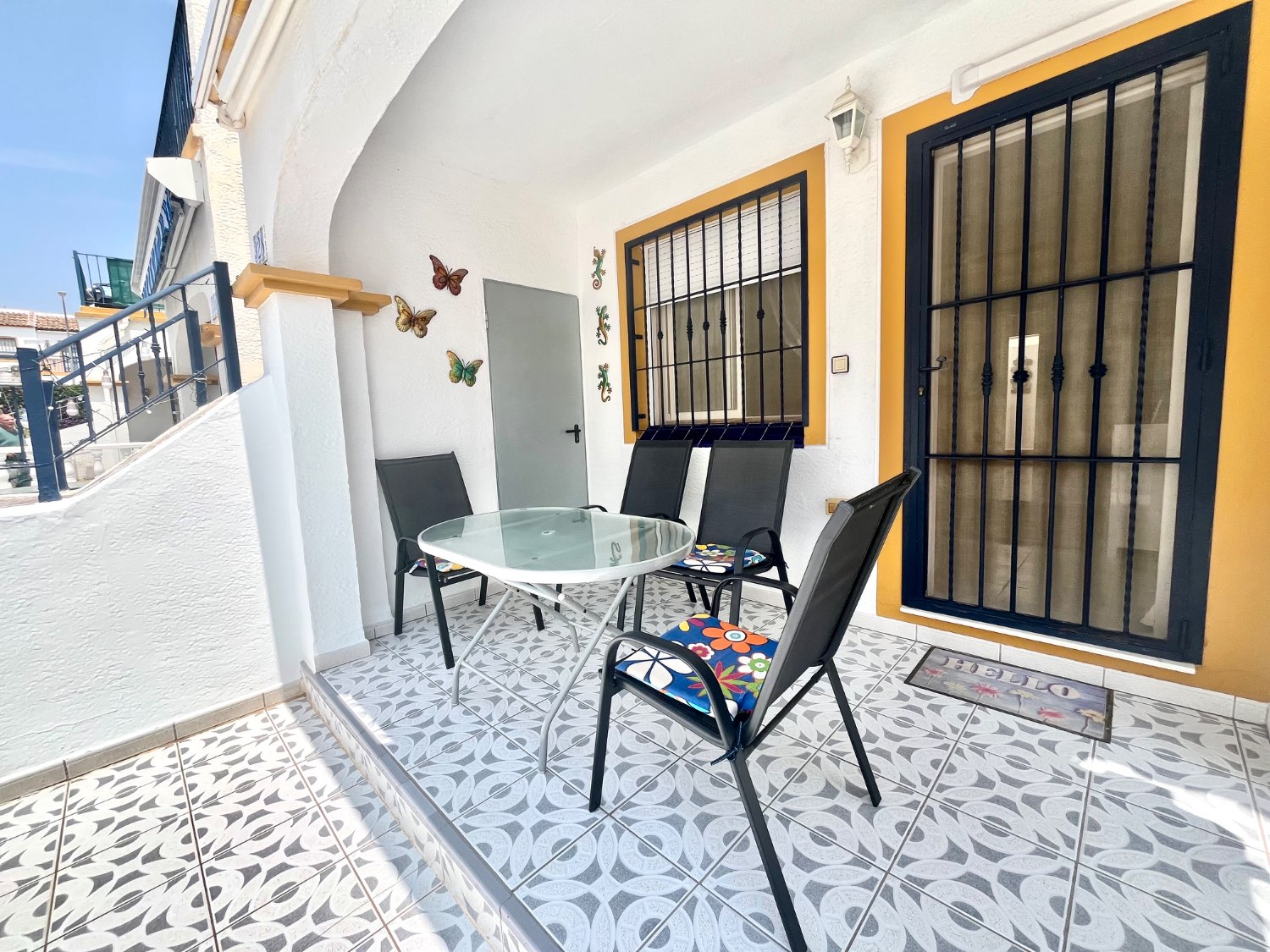 Apartamento en planta baja  de 2 dormitorios y 1 baño en La Florida