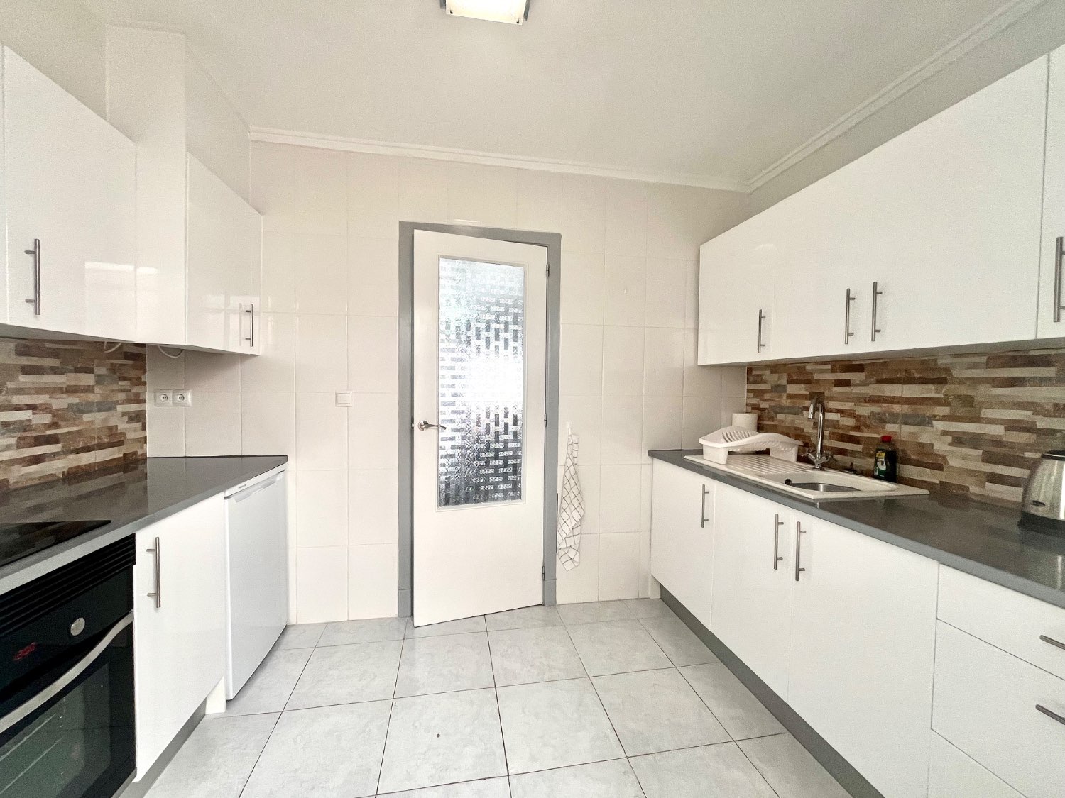 Apartamento en planta baja  de 2 dormitorios y 1 baño en La Florida
