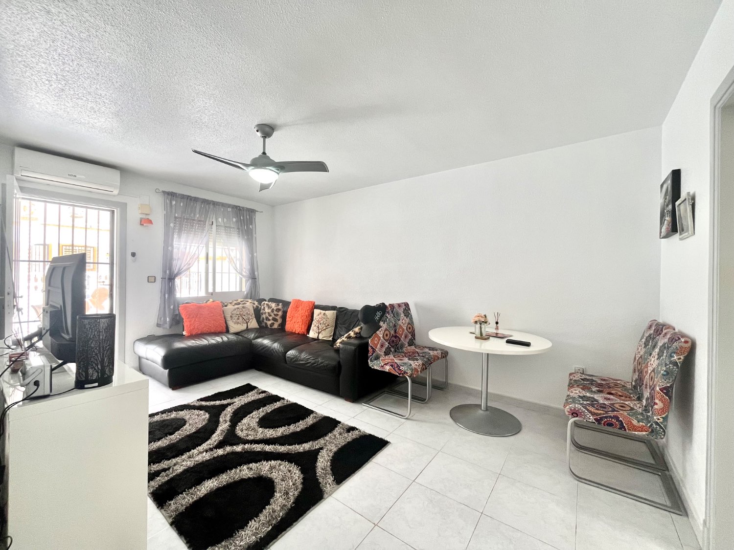 Apartamento en planta baja  de 2 dormitorios y 1 baño en La Florida