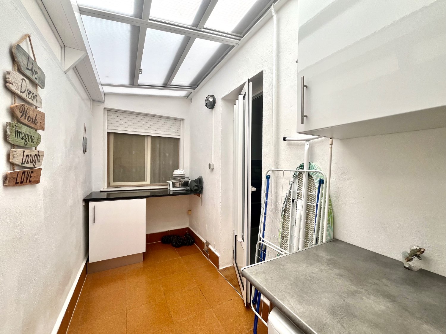 Apartamento en planta baja  de 2 dormitorios y 1 baño en La Florida