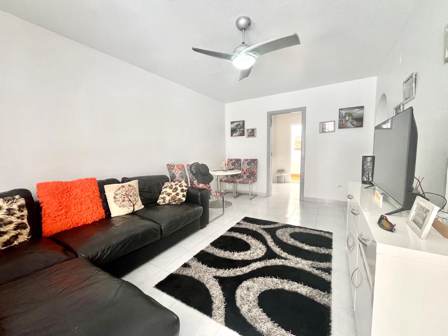Apartamento en planta baja  de 2 dormitorios y 1 baño en La Florida