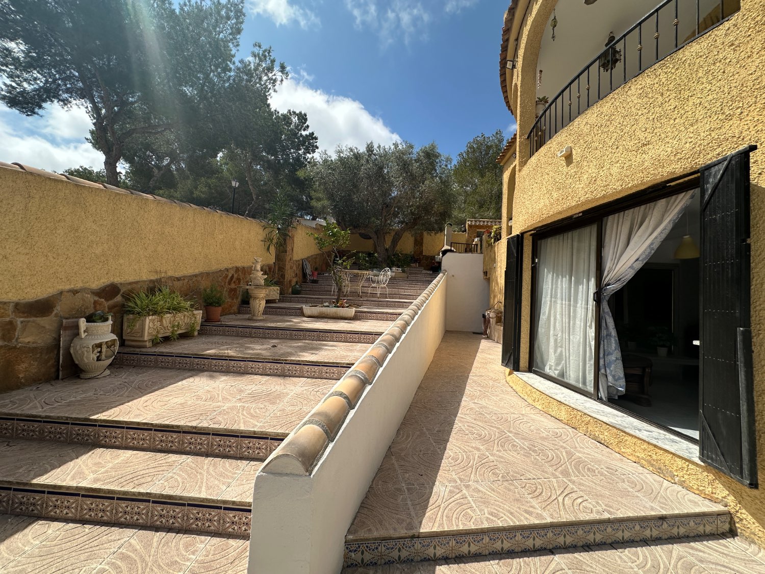 Espectacular chalet independiente con piscina privada en Las Filipinas, Villamartín