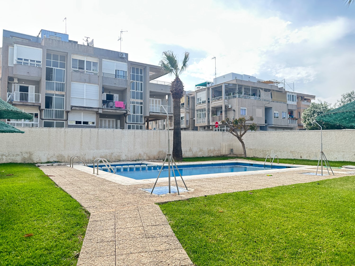 Duplex en Torrevieja con 2 dormitorios + 2 baños completamente reformado