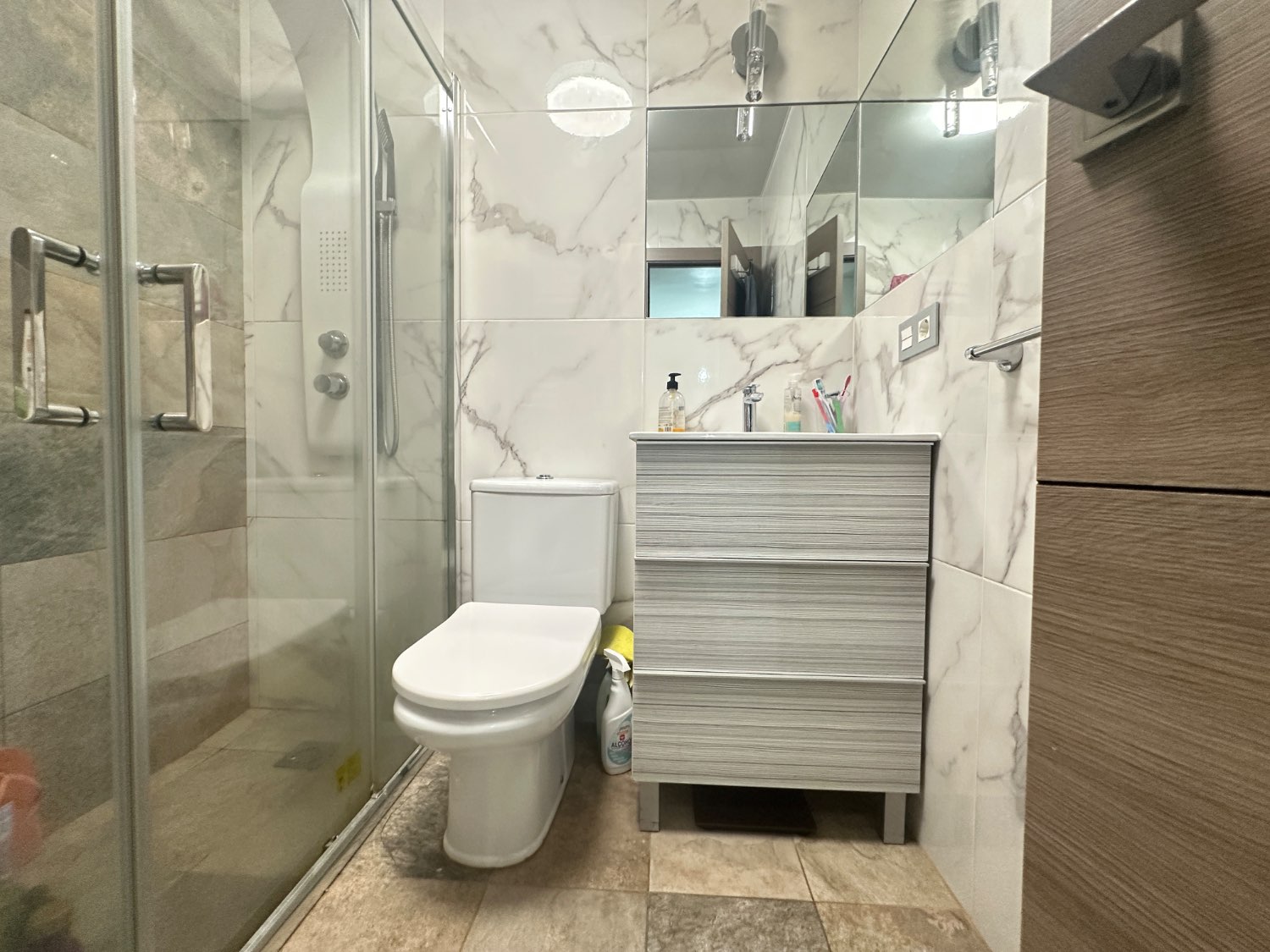 Duplex en Torrevieja con 2 dormitorios + 2 baños completamente reformado