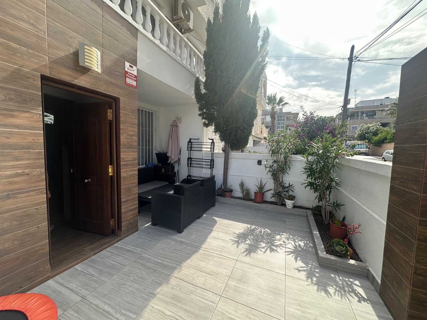 Duplex en Torrevieja con 2 dormitorios + 2 baños completamente reformado