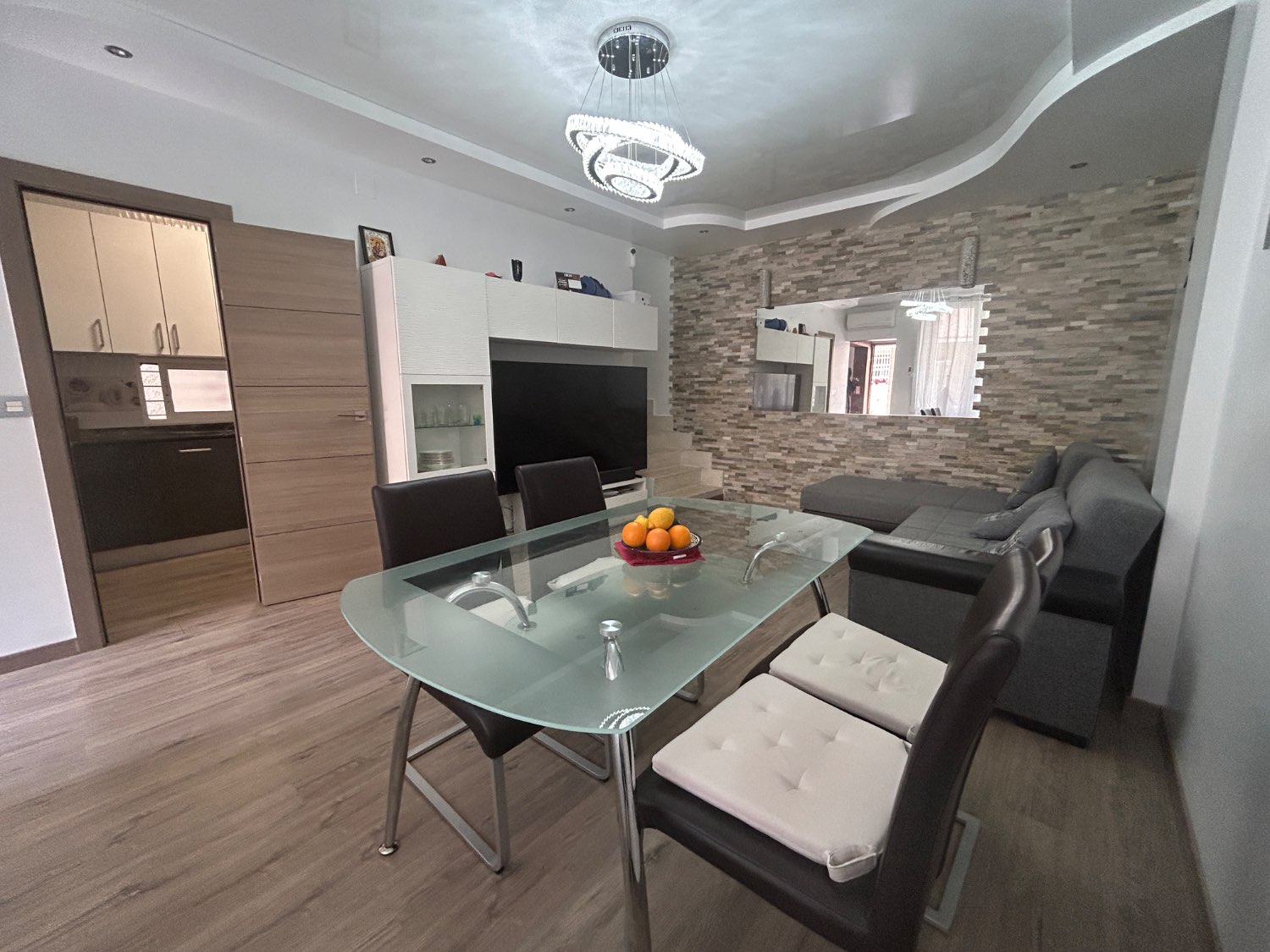 Duplex en Torrevieja con 2 dormitorios + 2 baños completamente reformado