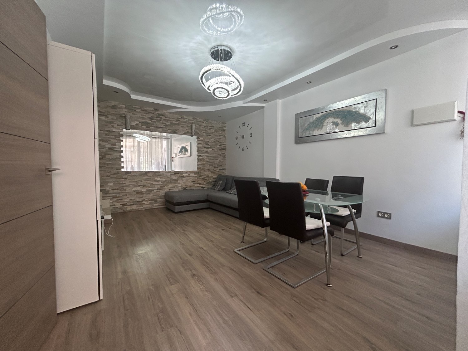 Duplex en Torrevieja con 2 dormitorios + 2 baños completamente reformado