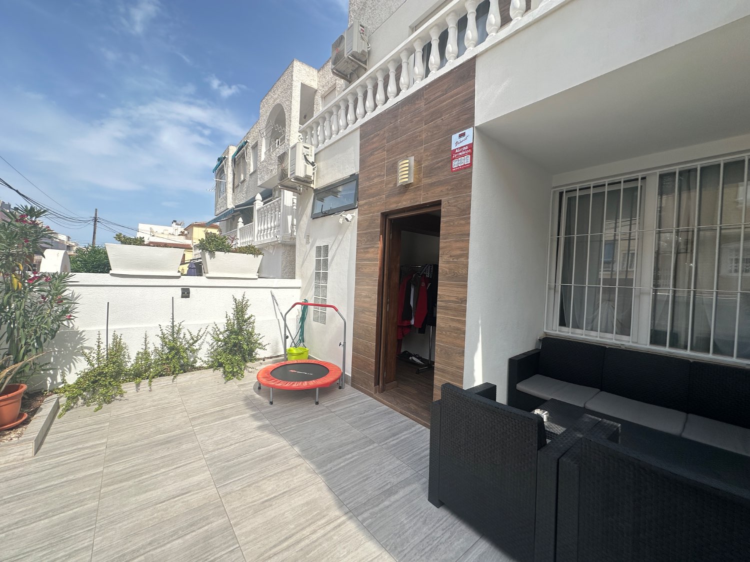 Duplex en Torrevieja con 2 dormitorios + 2 baños completamente reformado